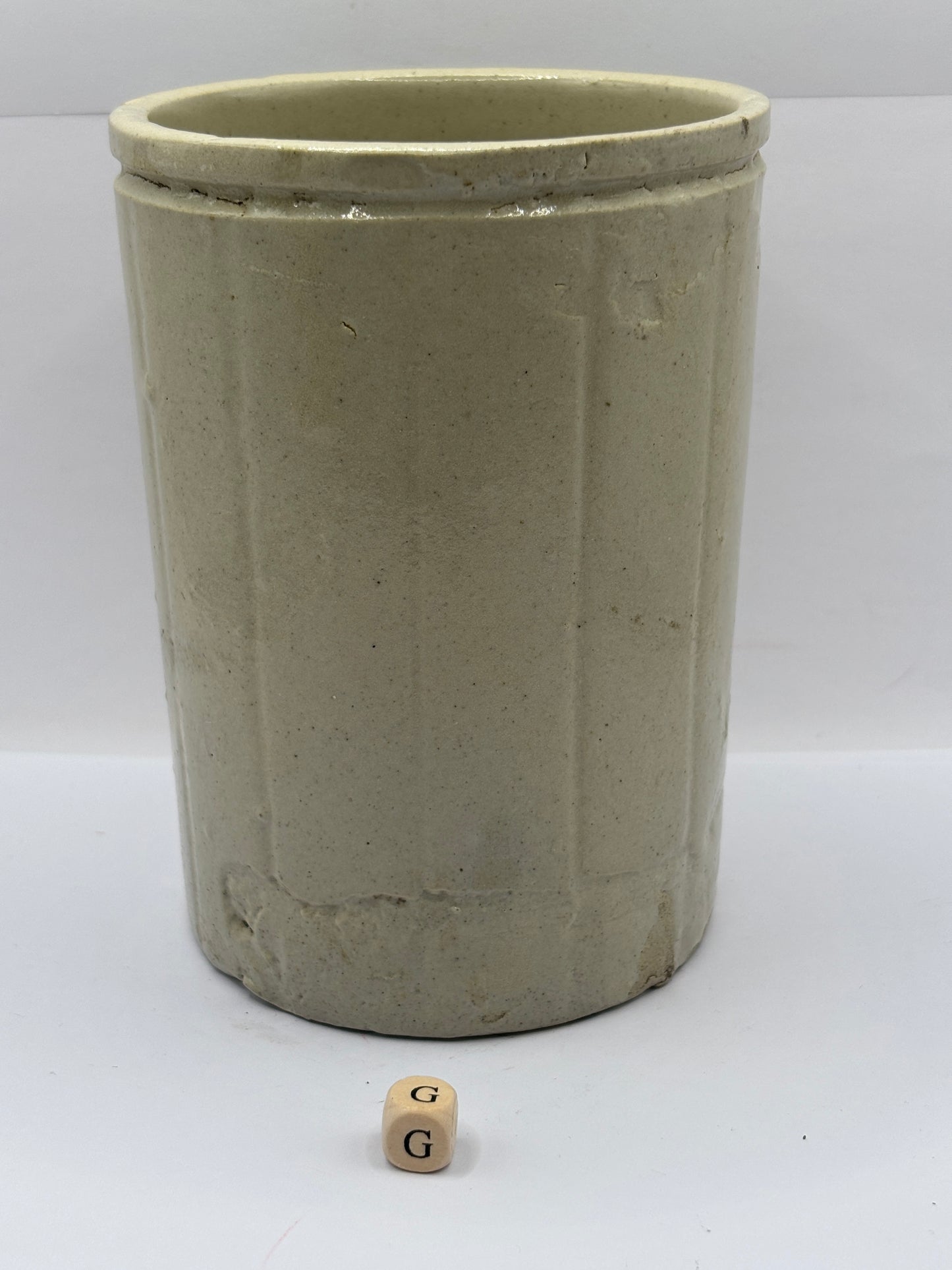 Old 2lb ribbed stoneware jam pot (G)