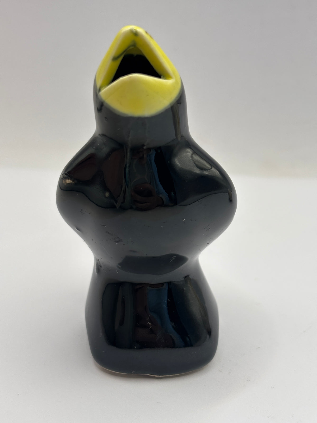 Vintage blackbird pie funnel, pie bird