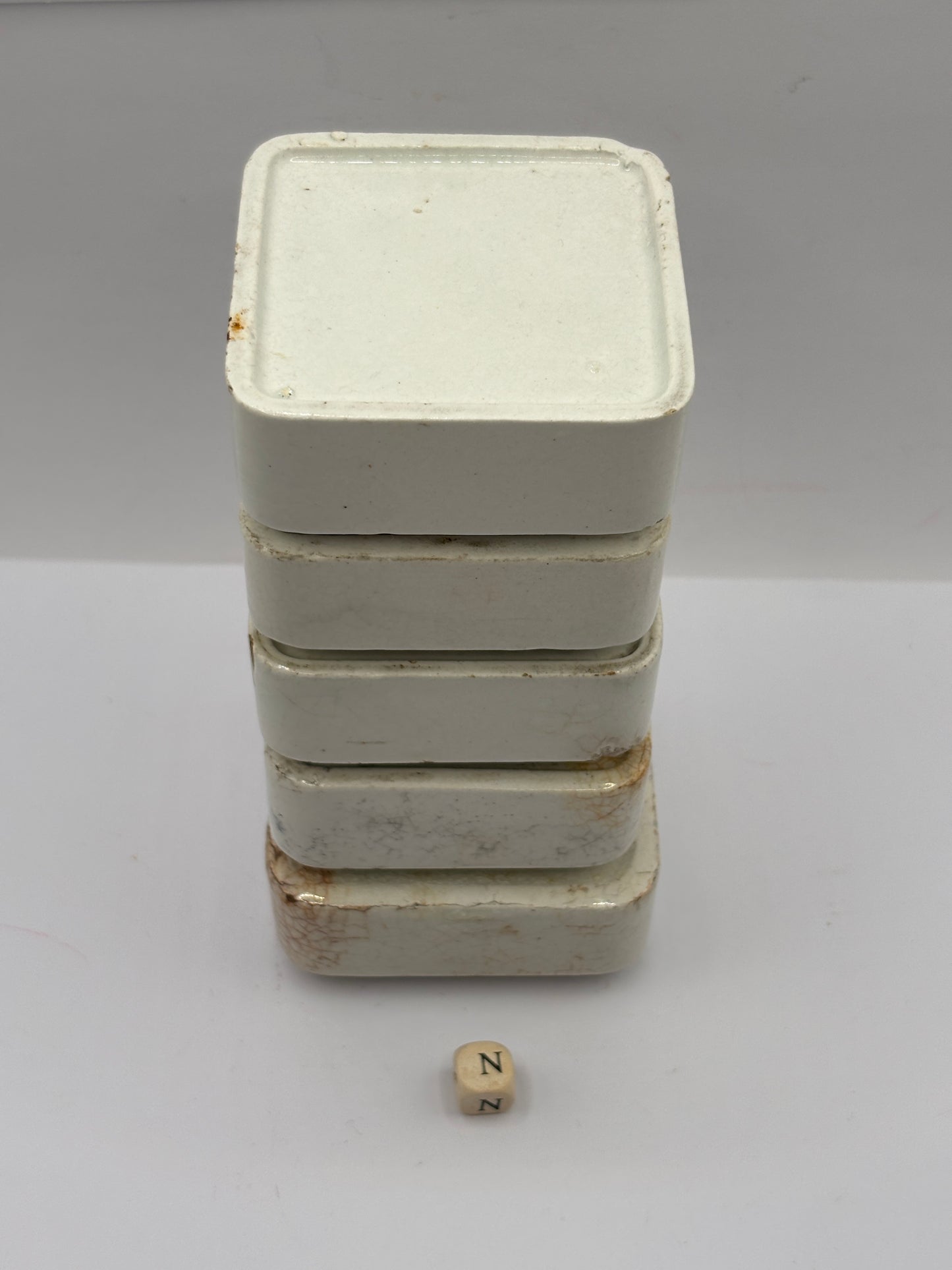 5 old square bases, stackers (N) damages