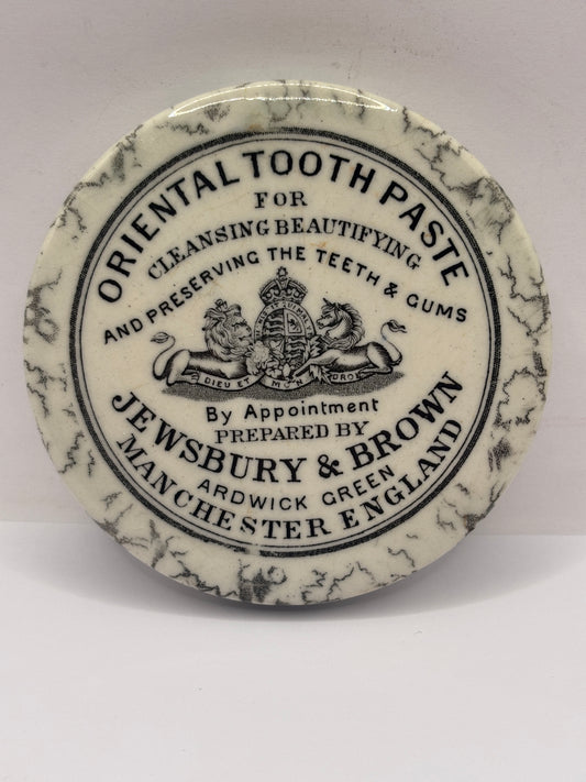 Old advertising lid. Oriental tooth paste Jewsbury & Brown