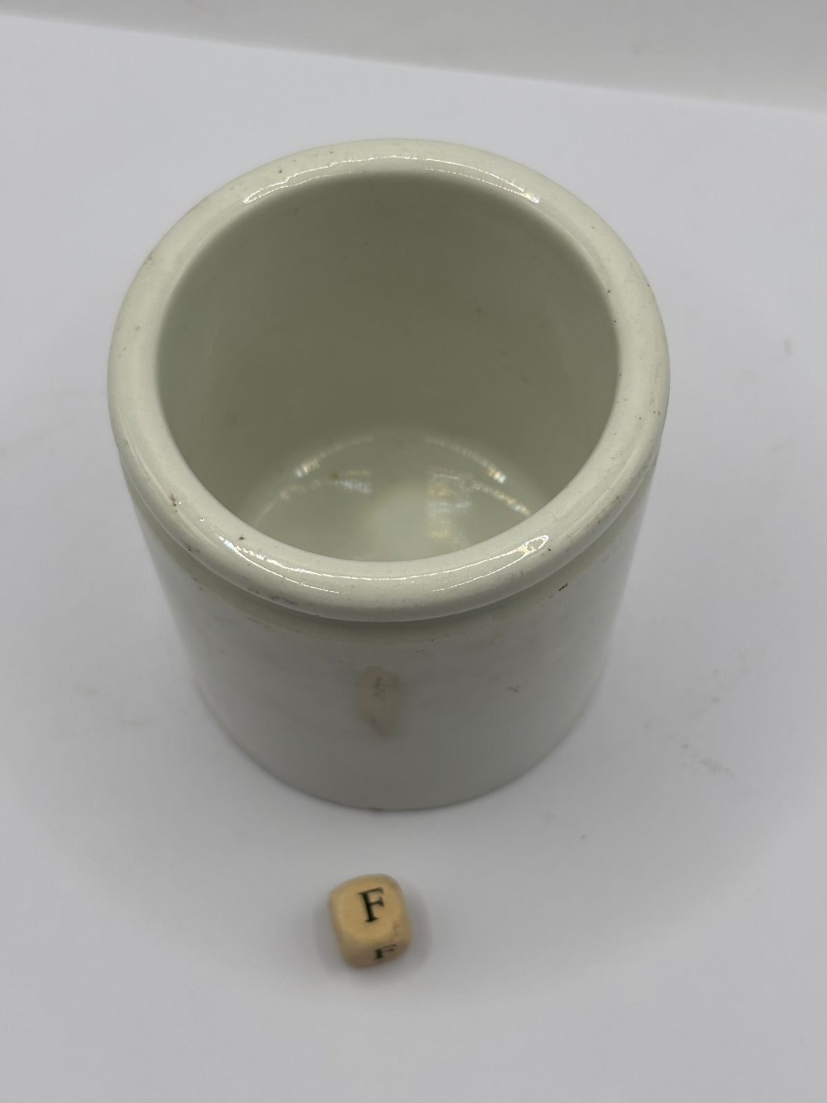 Old small chunky stoneware pot (F)