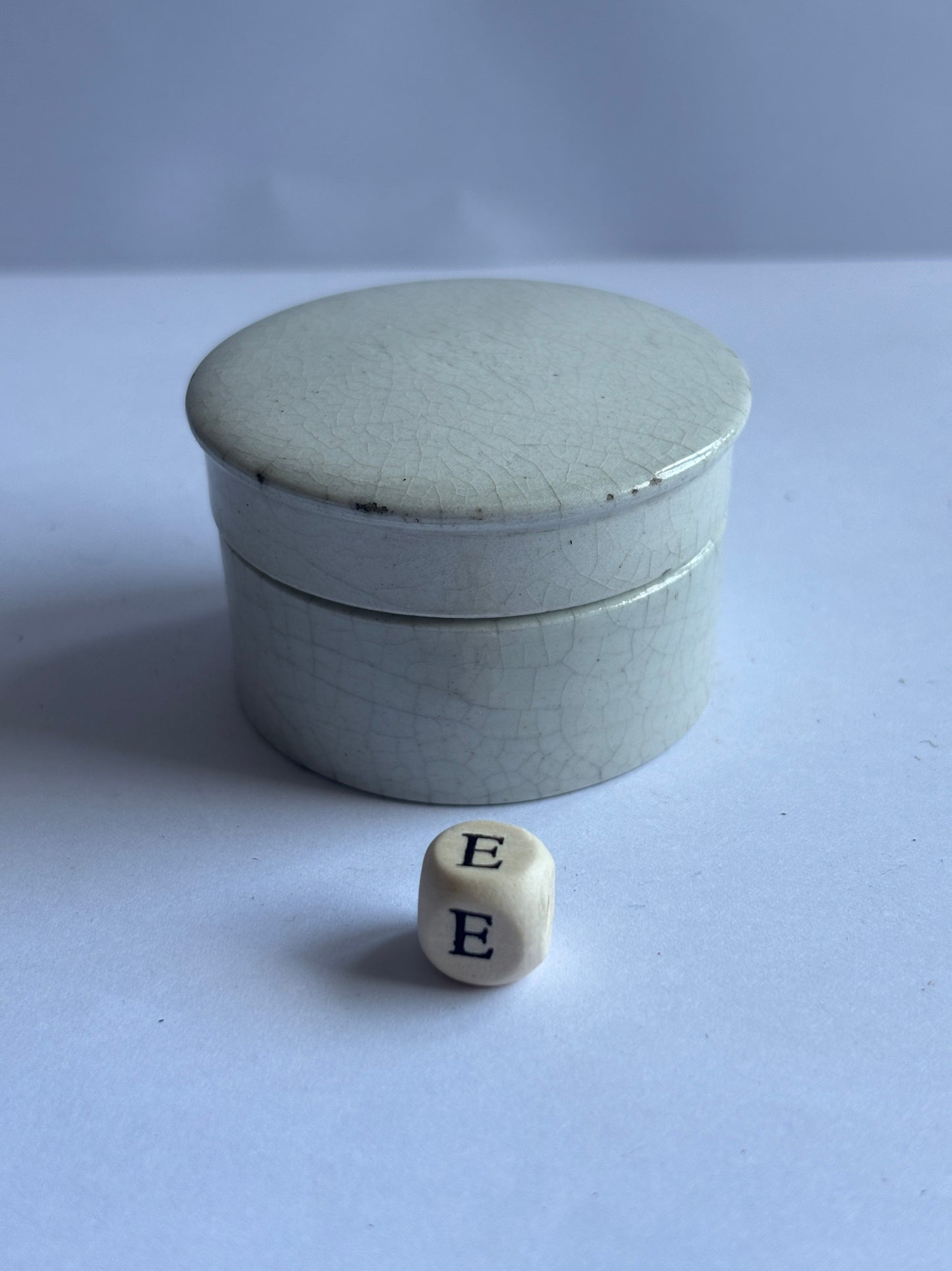 Old plain pot lid and base, stoneware (e)