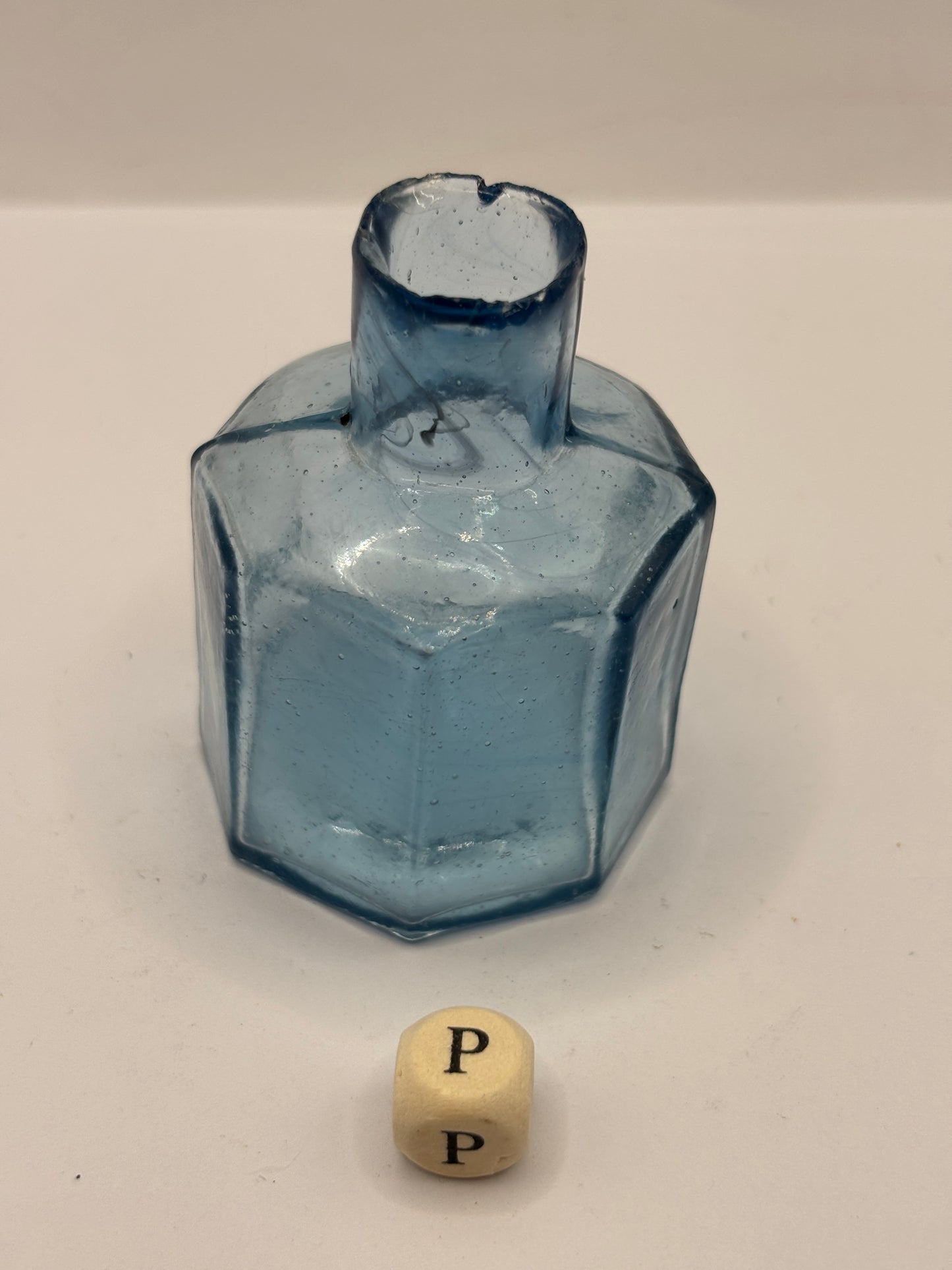 Old blue glass ink bottle, inkwell, penny ink (wp) swirls in lip
