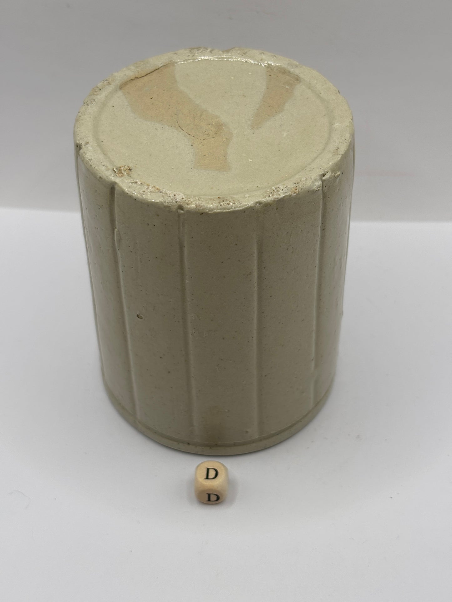 Old 1lb ribbed stoneware jam pot (D)