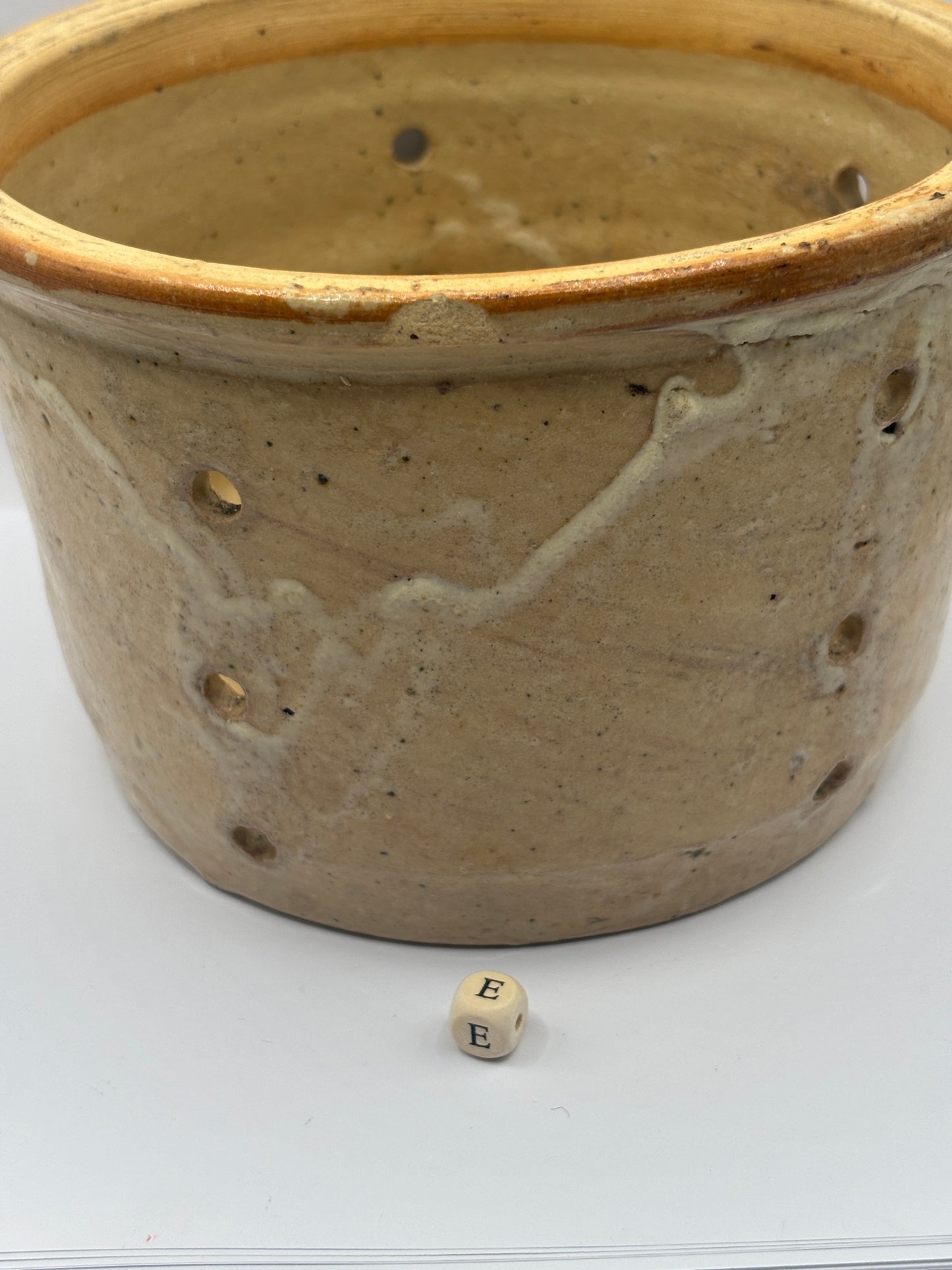 Old french stoneware cheese strainer, cheese mold (e)