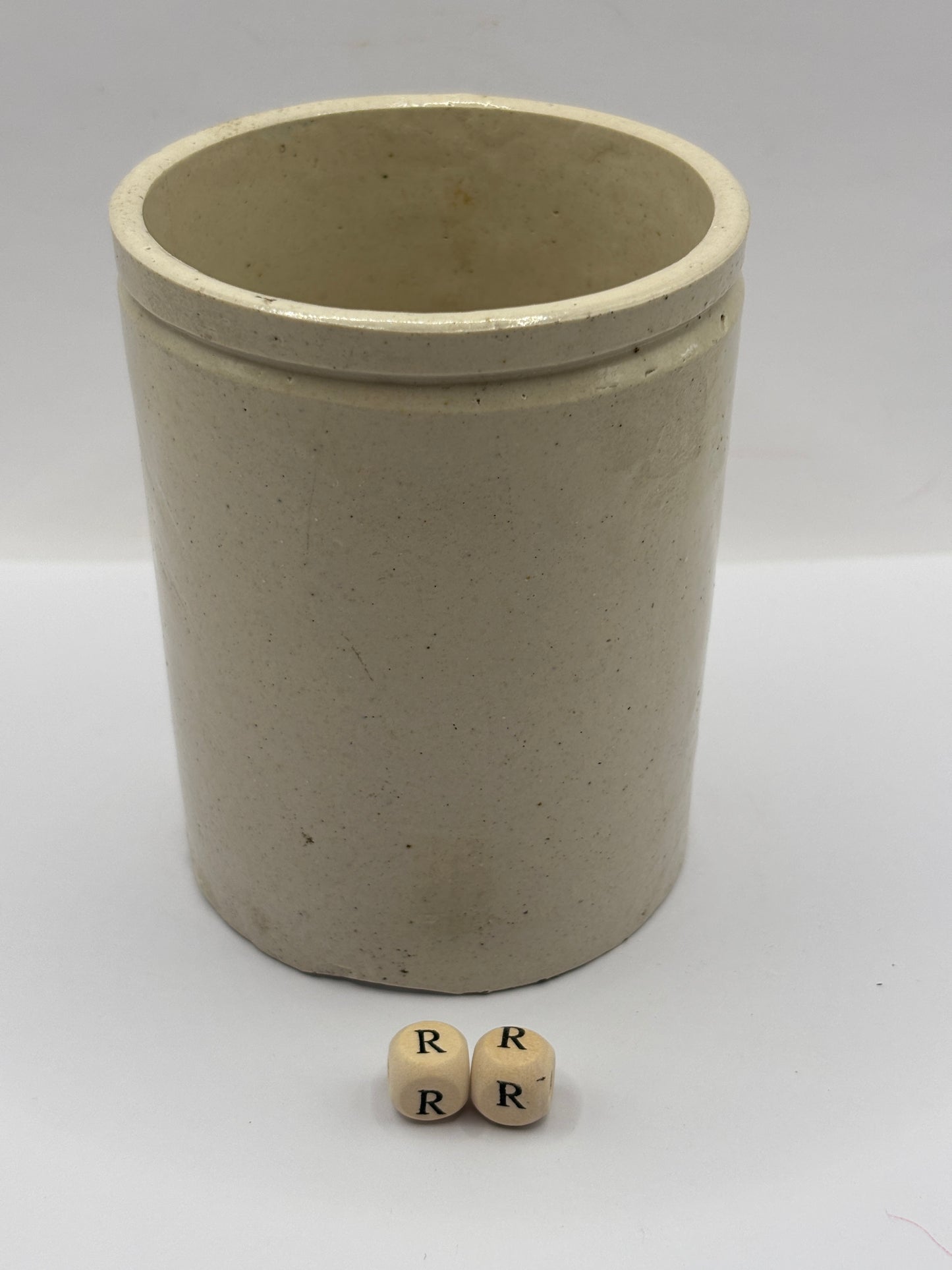 Old 1lb smooth stoneware jam pot (RR)