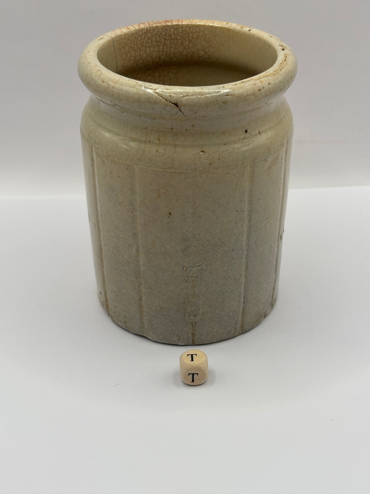 Old unusual 1lb rolled top ribbed stoneware jam pot (T)