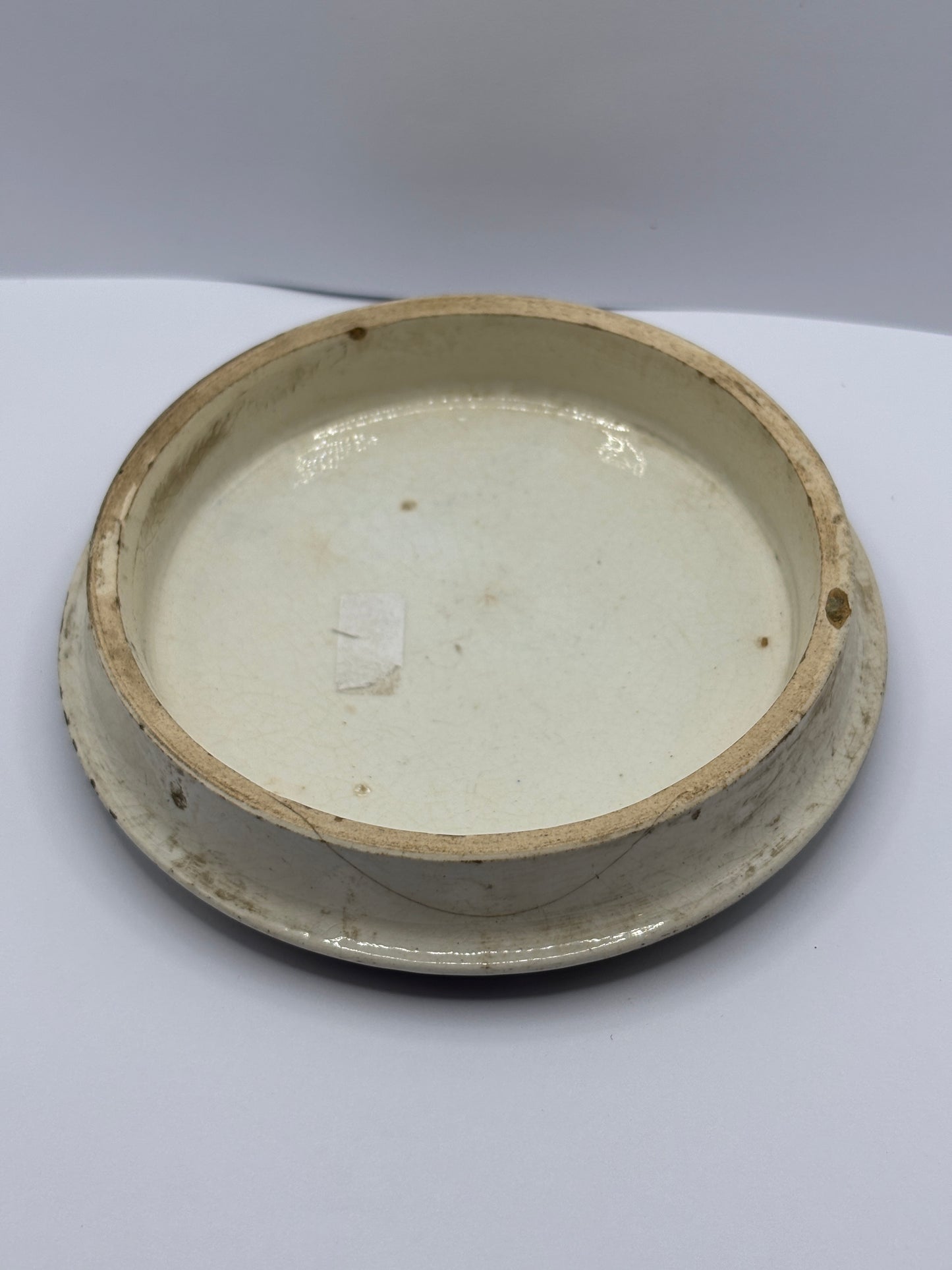 Old Prattware lid, victorian pot lid. Church of the holy trinity,  Pratt lid