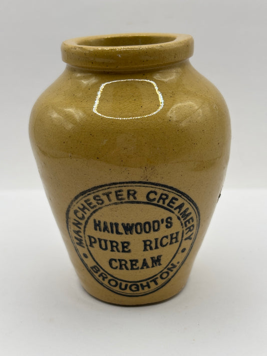 Old Manchester advertising cream pot, Hailwoods rich cream
