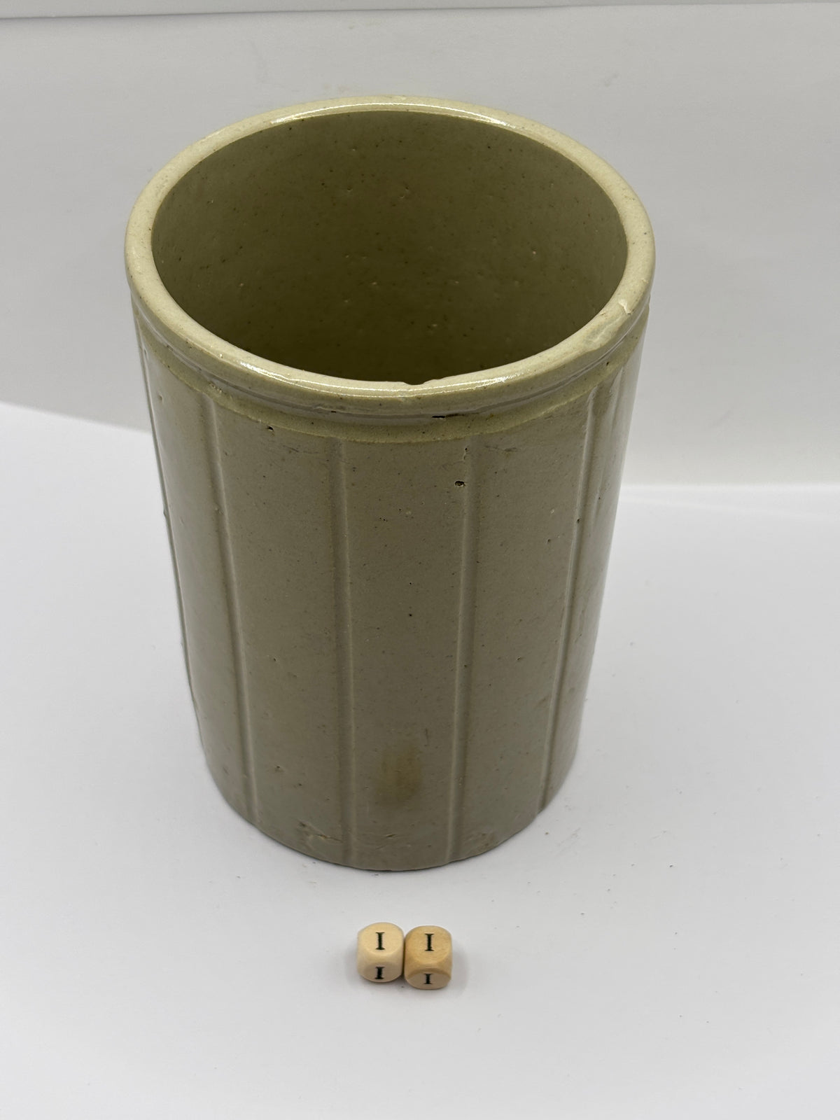 Old 2lb ribbed stoneware jam pot (ii)