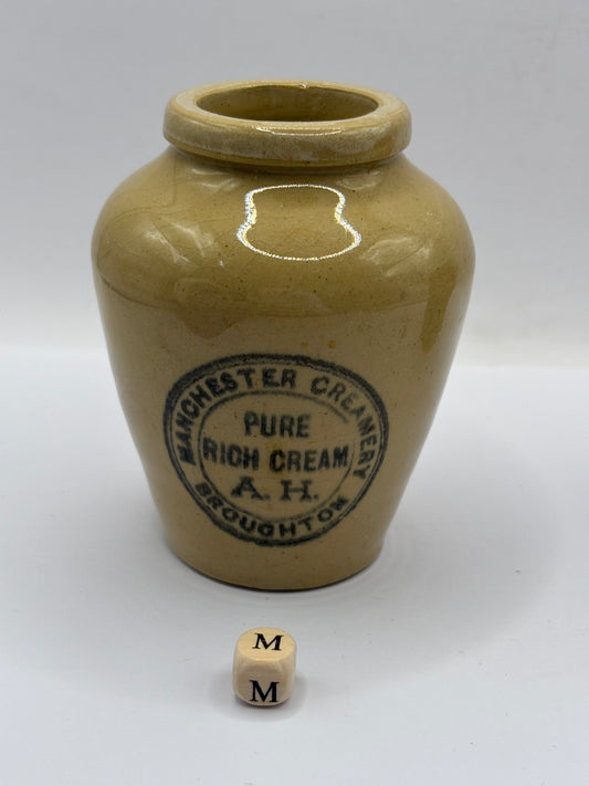 Old advertising cream pot, manchester creamery (M)