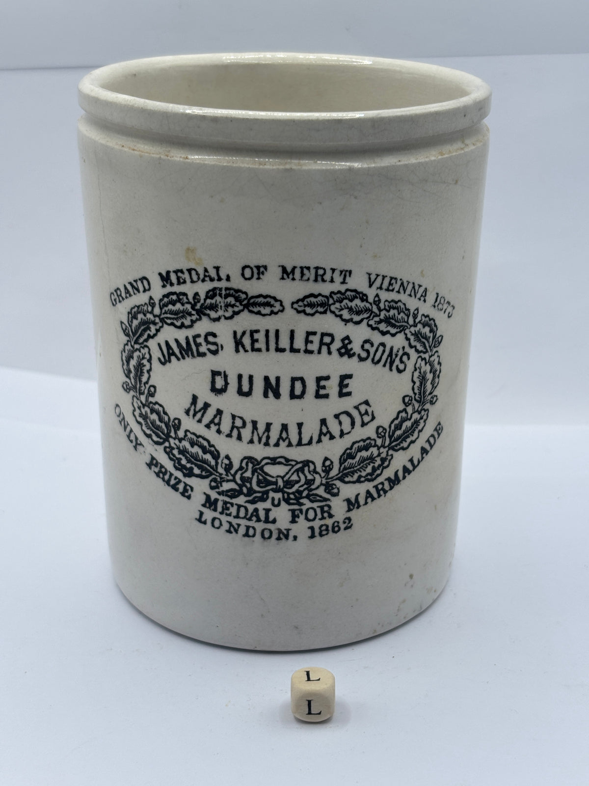 Old 2lb stoneware marmalade pot, James Keiller Dundee marmalade (L)
