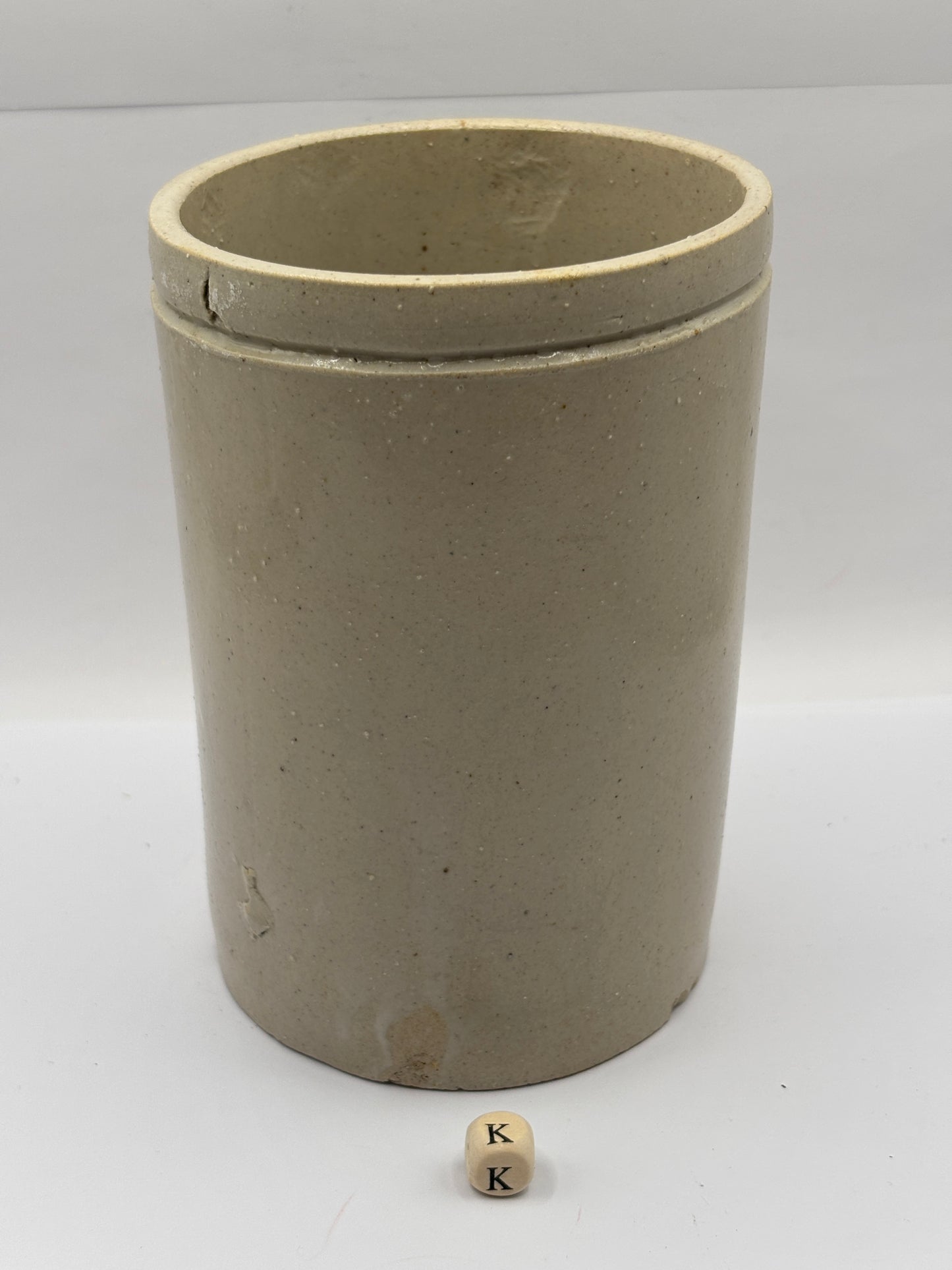 Old 2lb smooth stoneware jam pot (k)