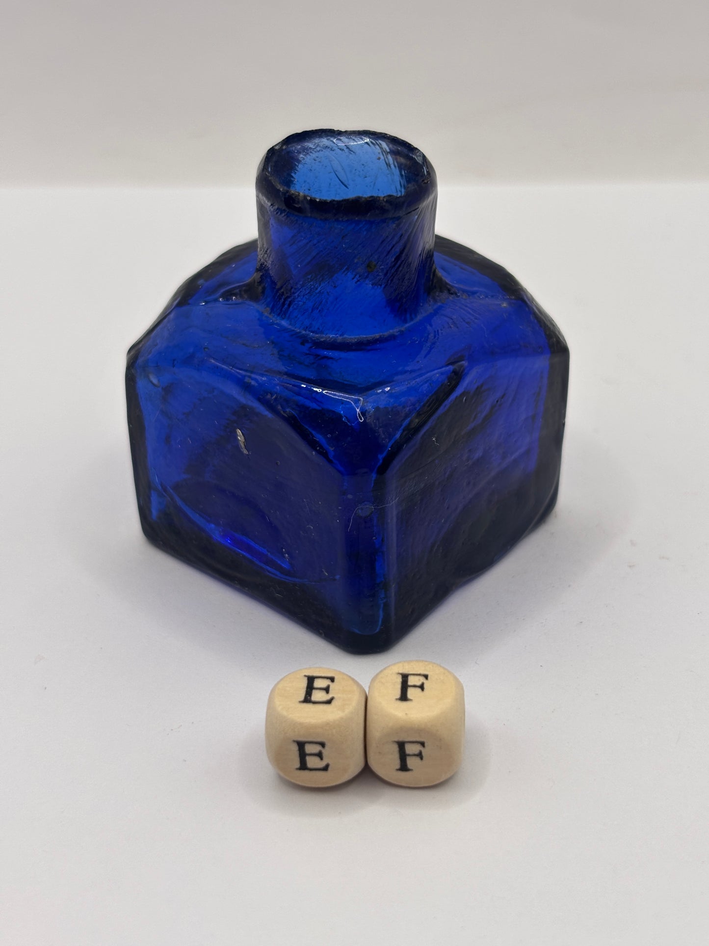 Old cobalt blue glass ink bottle, inkwell, penny ink (EF)