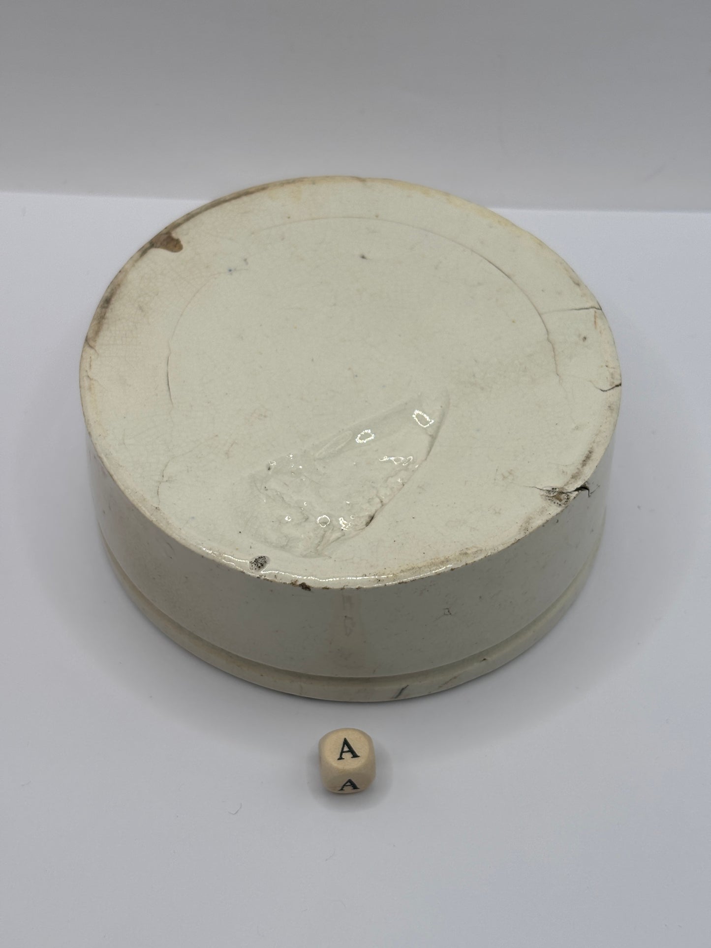 Old large plain stoneware meat paste pot, potted meat (a)