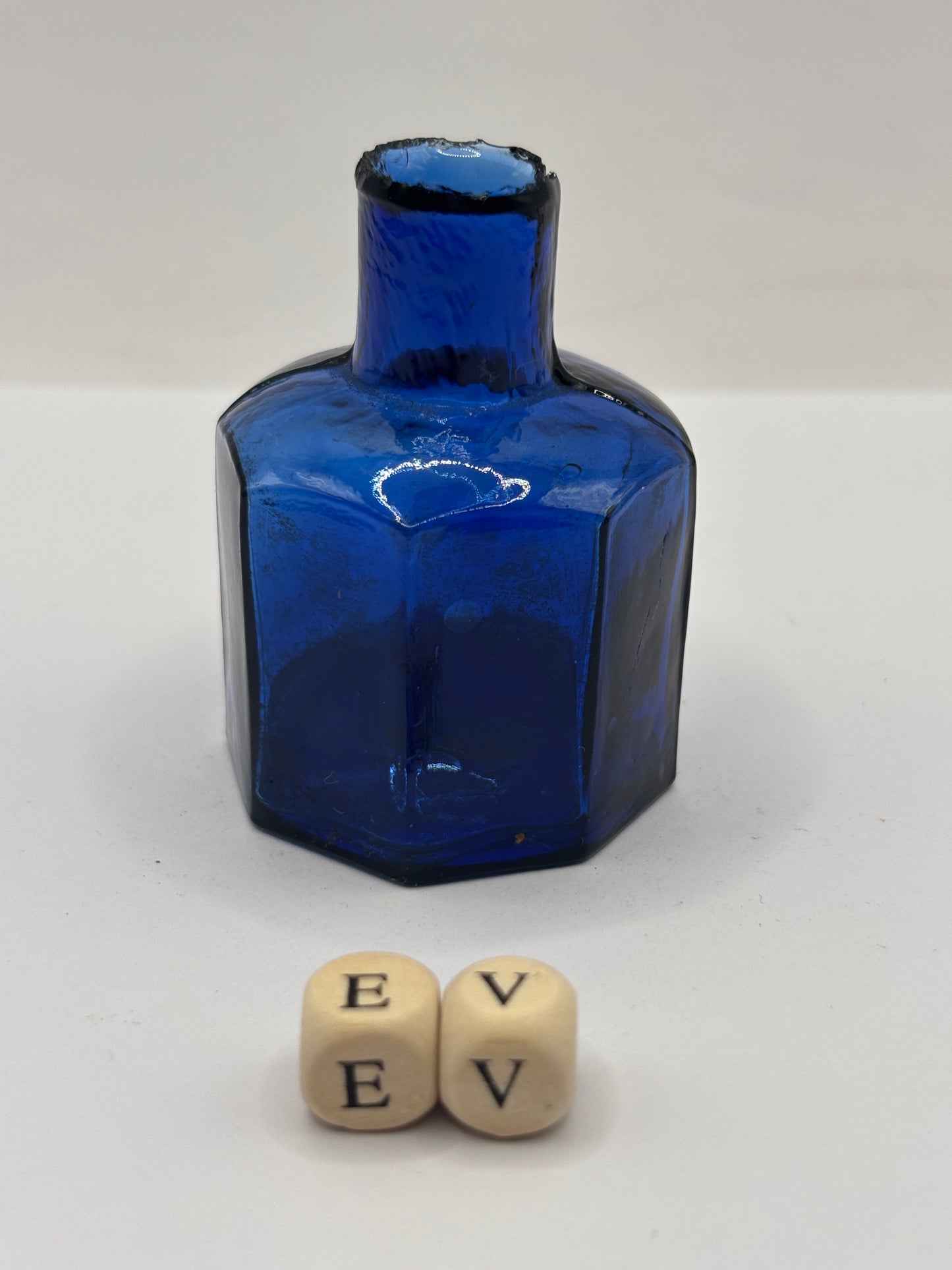 Old cobalt blue glass ink bottle, inkwell, penny ink (EV)