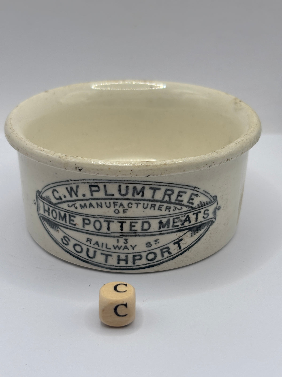 Old advertising meat paste pot, Plumtree home potted meats (c)