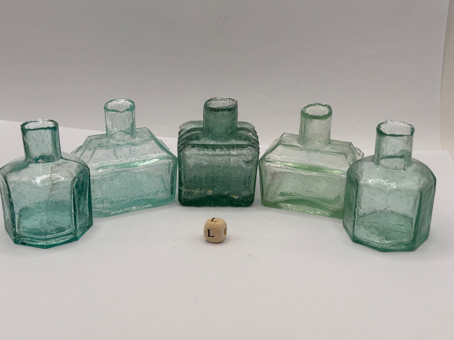 5 old aqua glass inks, inkwells, ink bottles, penny ink (L)