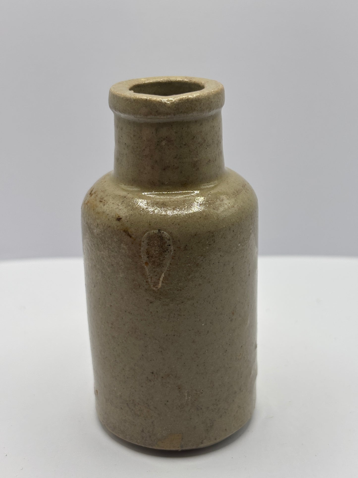 Old stoneware jar/vase 9cm