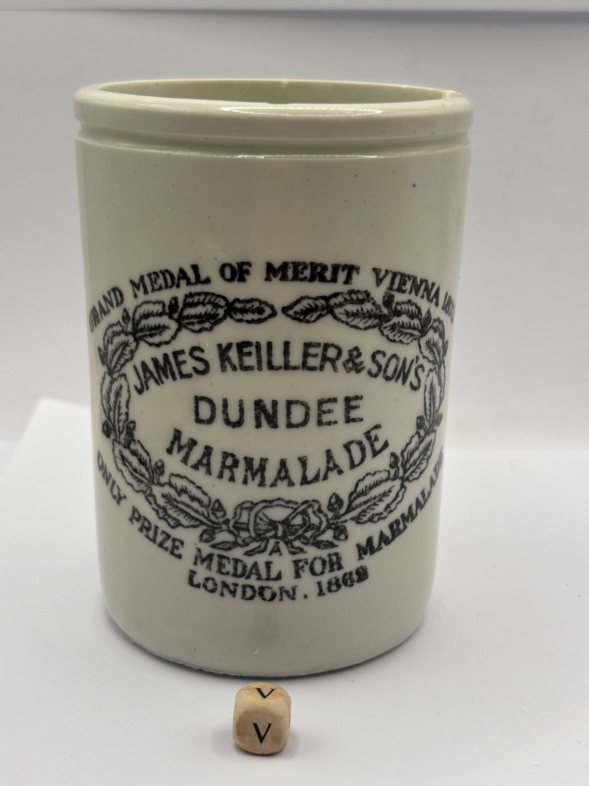 Old 1lb stoneware marmalade pot, James Keiller Dundee marmalade (v)
