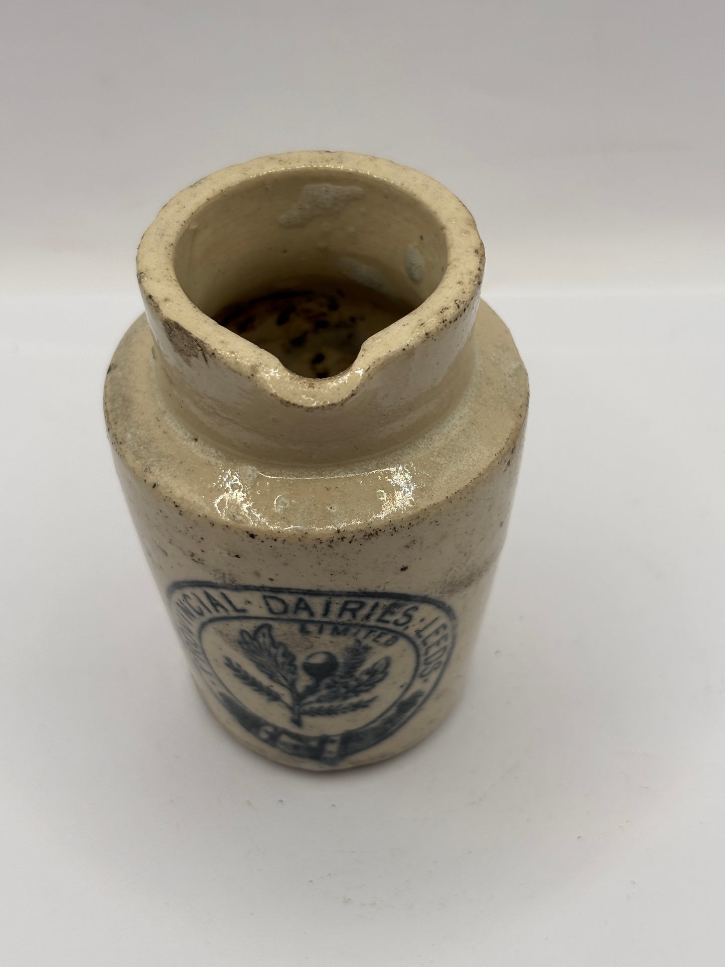 Old Leeds advertising cream pot, Provinicial dairies Leeds 8cms
