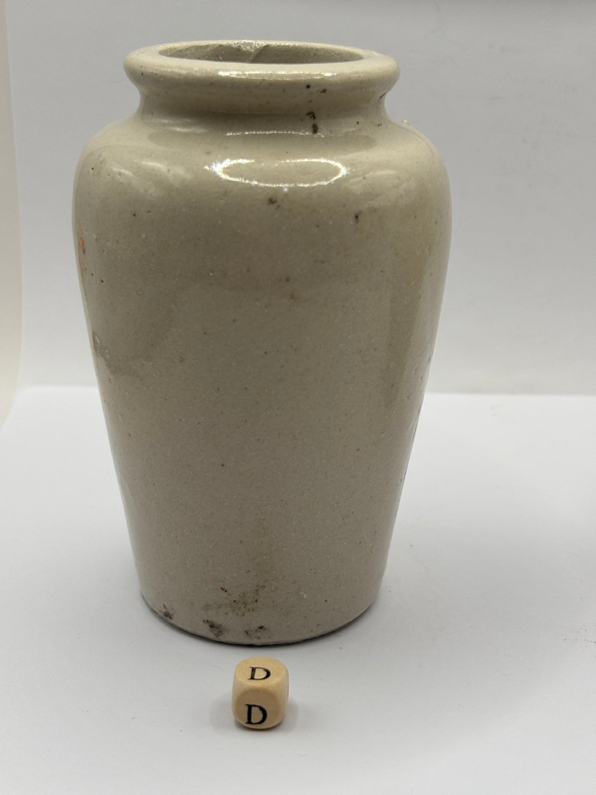 Old advertising cream pot, Galloway creamery Stranraer. Lip chip (D)
