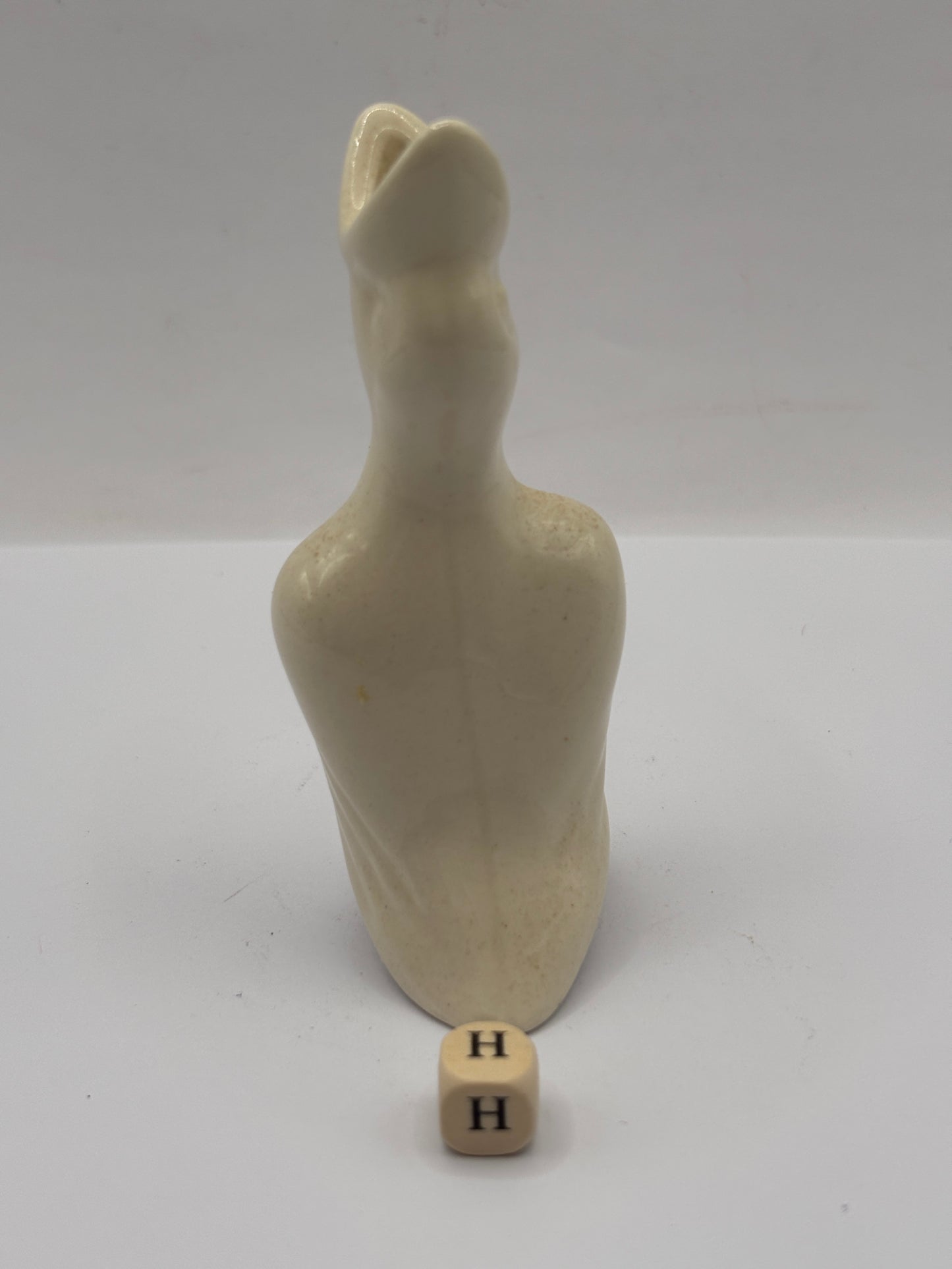 Old bird pie funnel (H) pie bird