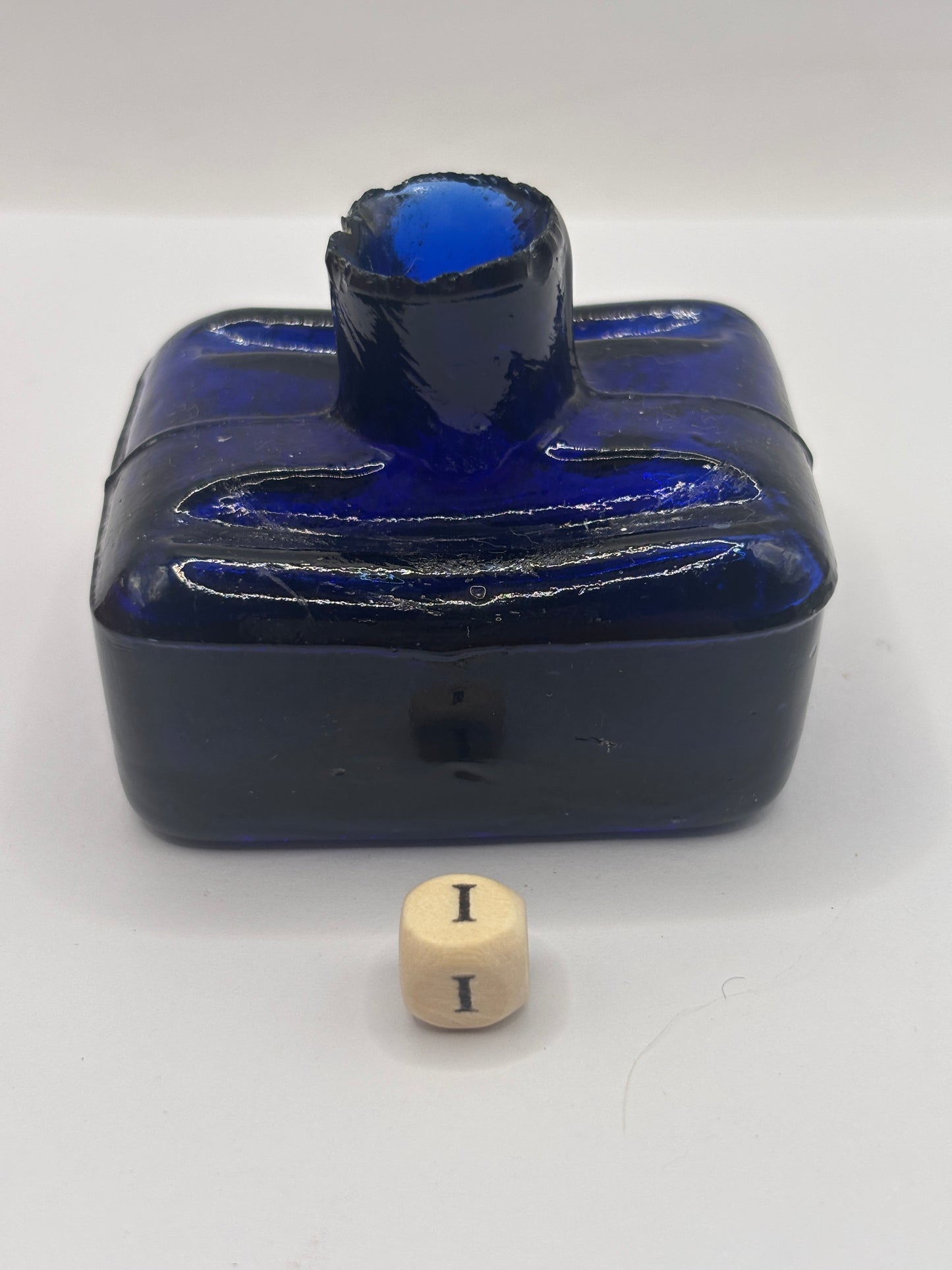 Old cobalt blue glass ink bottle, inkwell (i)