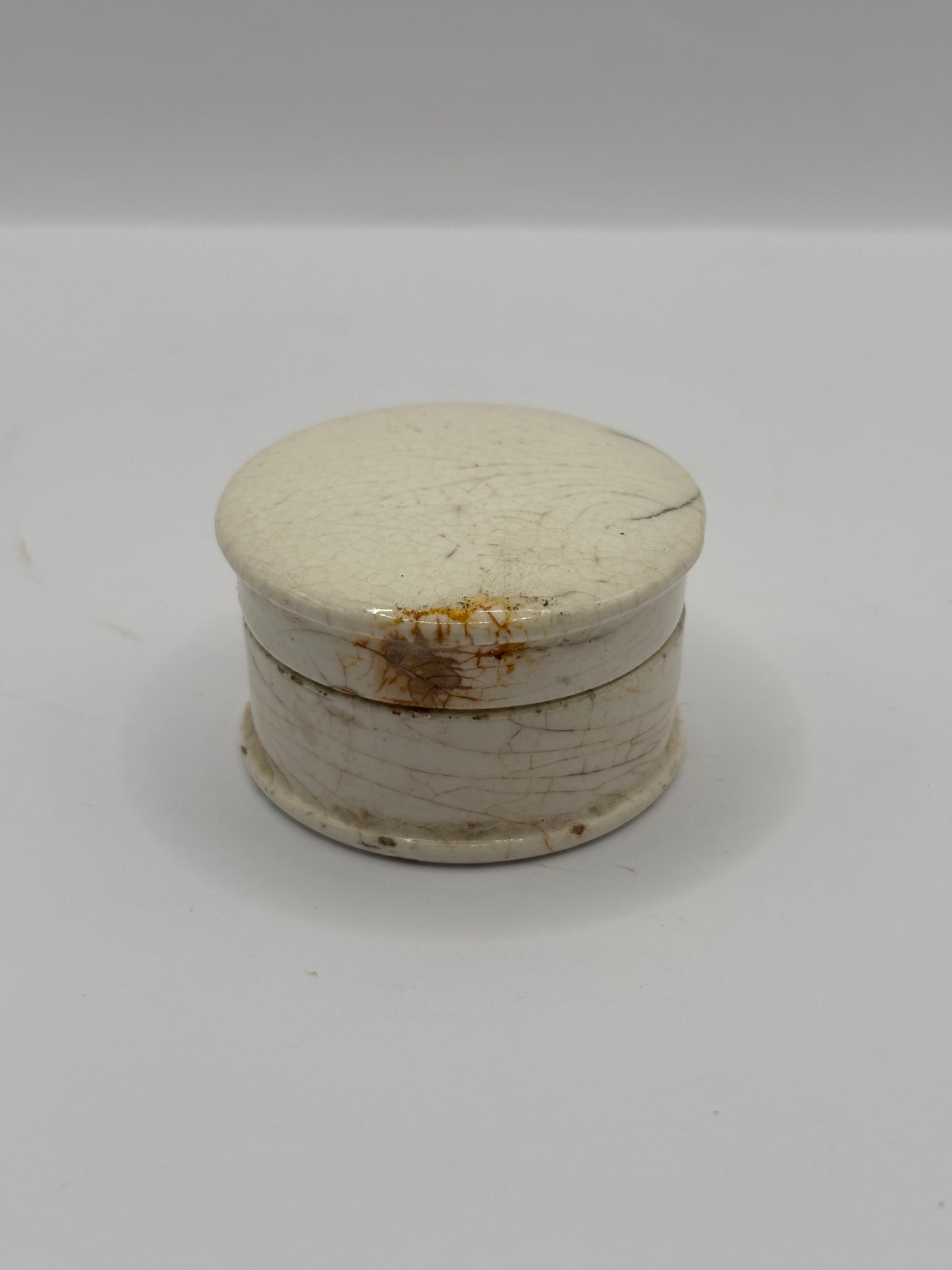 Old miniature pot lid and base