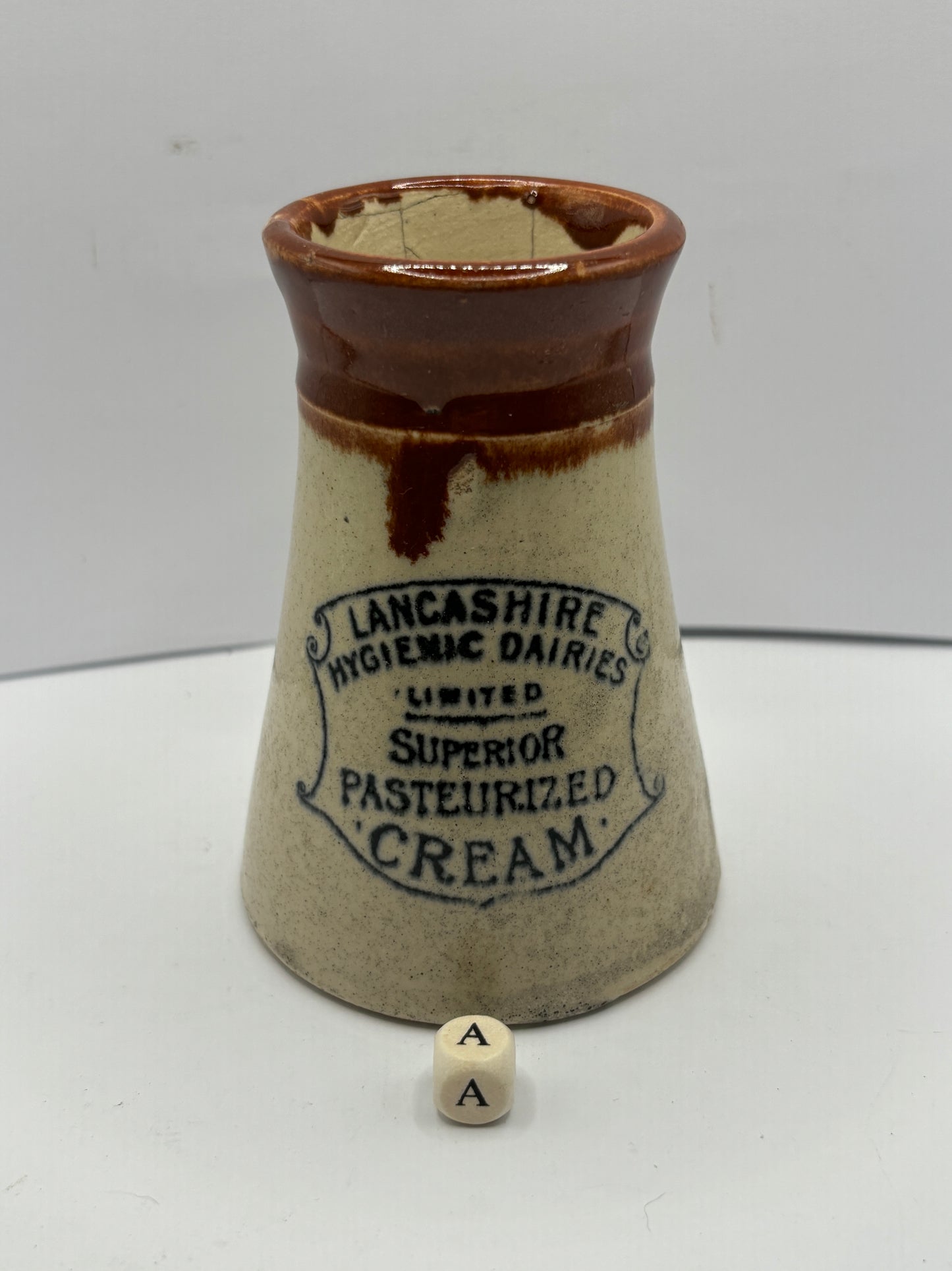 Old Lancashire hygienic dairies cream pot, Damaged (A)