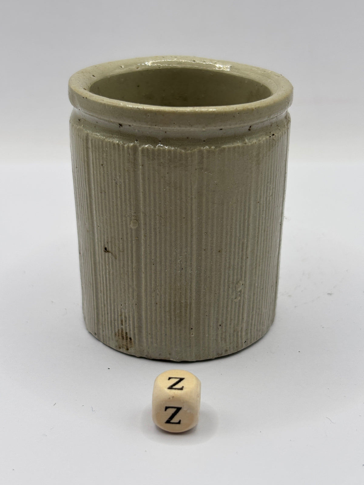 Old mini ribbed stoneware jam pot (z)