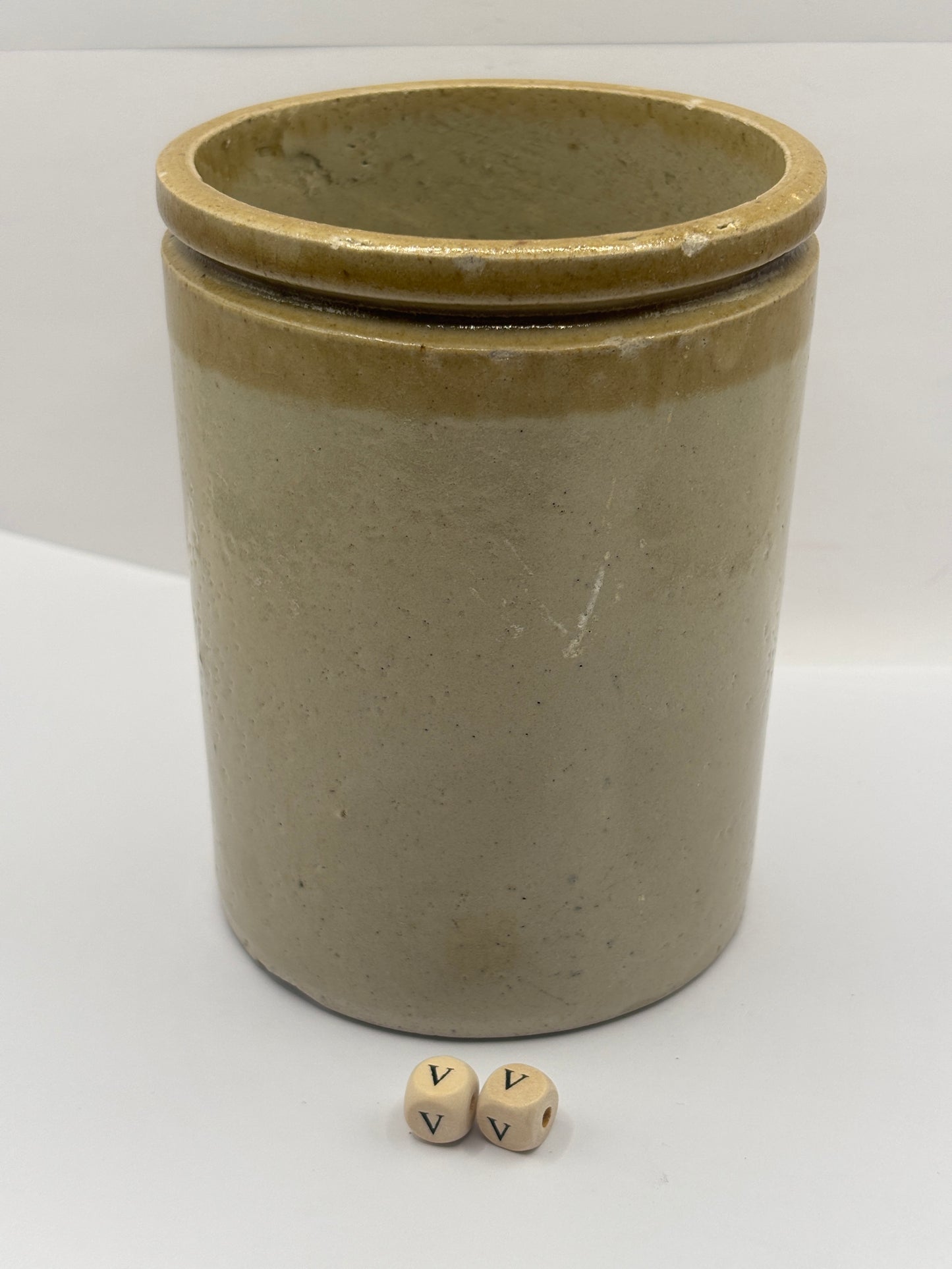 Old 2lb brown top stoneware jam pot (VV)