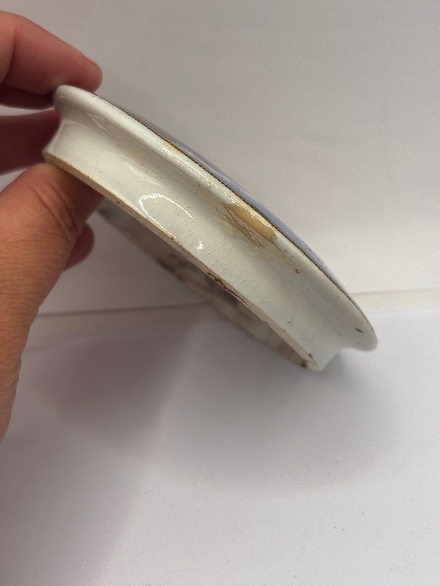 Old Prattware lid, The sportsman. Repaired