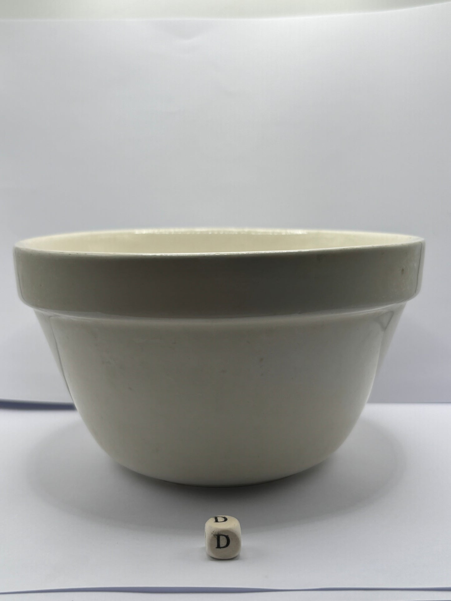 Vintage pudding bowl (D)