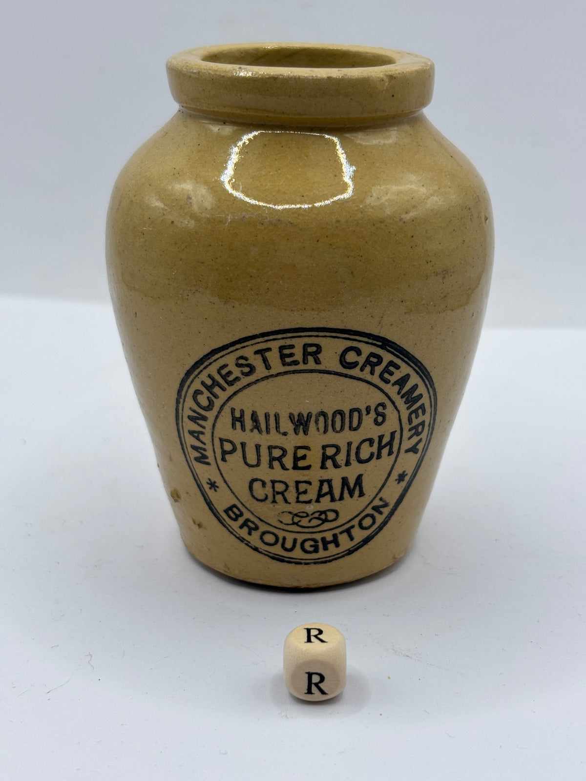 Old advertising cream pot, Hailwoods rich cream (R)