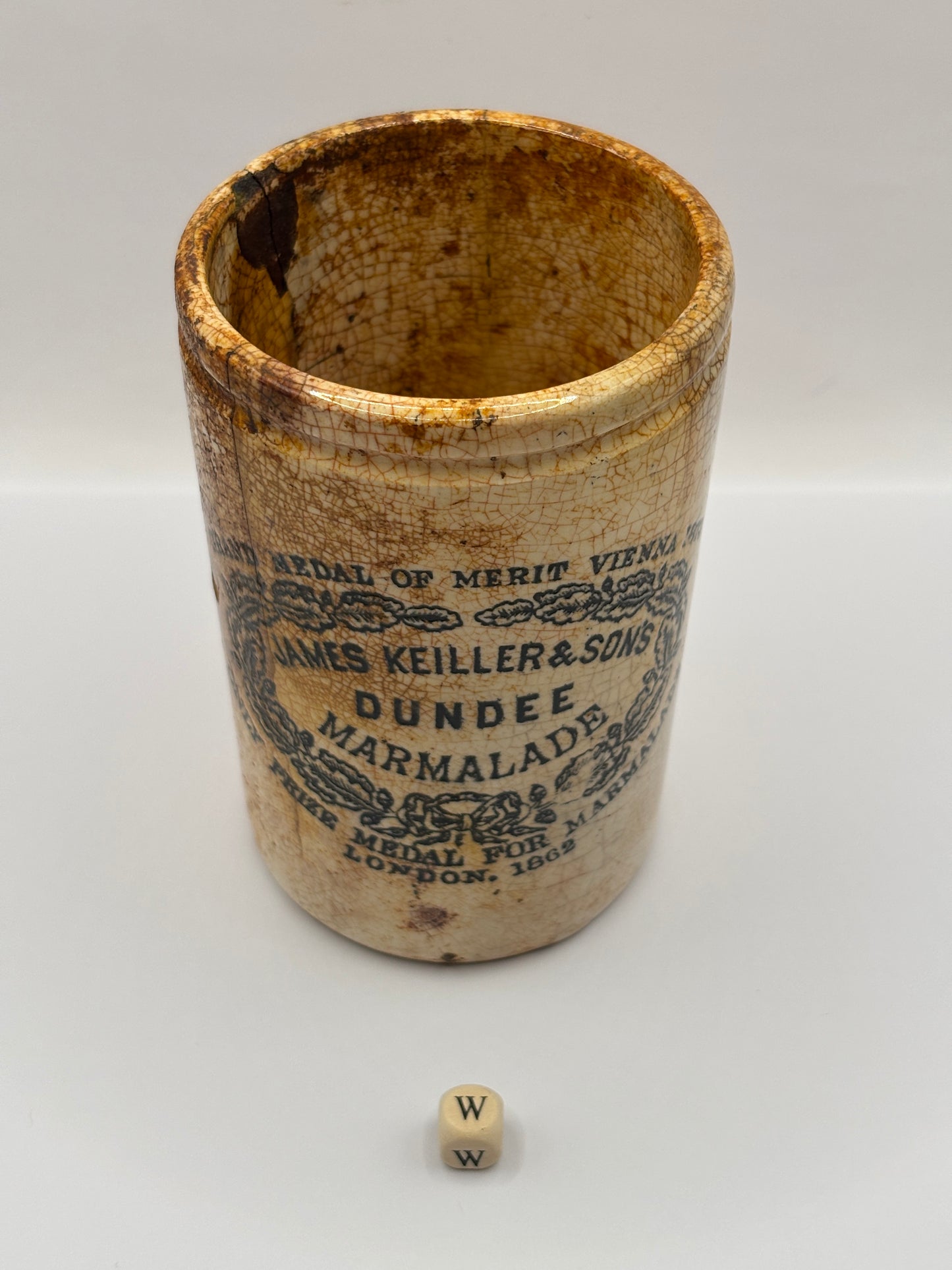 Old 1lb James Keiller Dundee marmalade jar (w) damaged