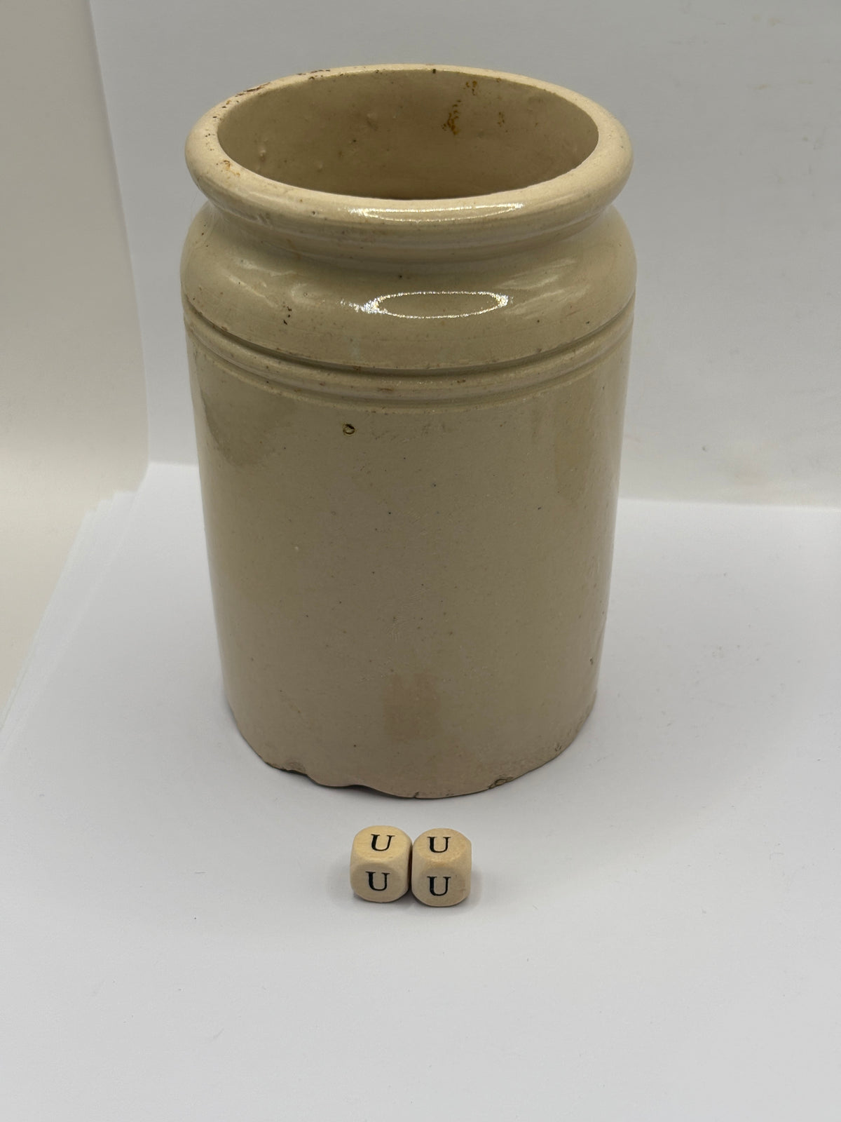 Old 1lb rolled top stoneware jam pot (uu)