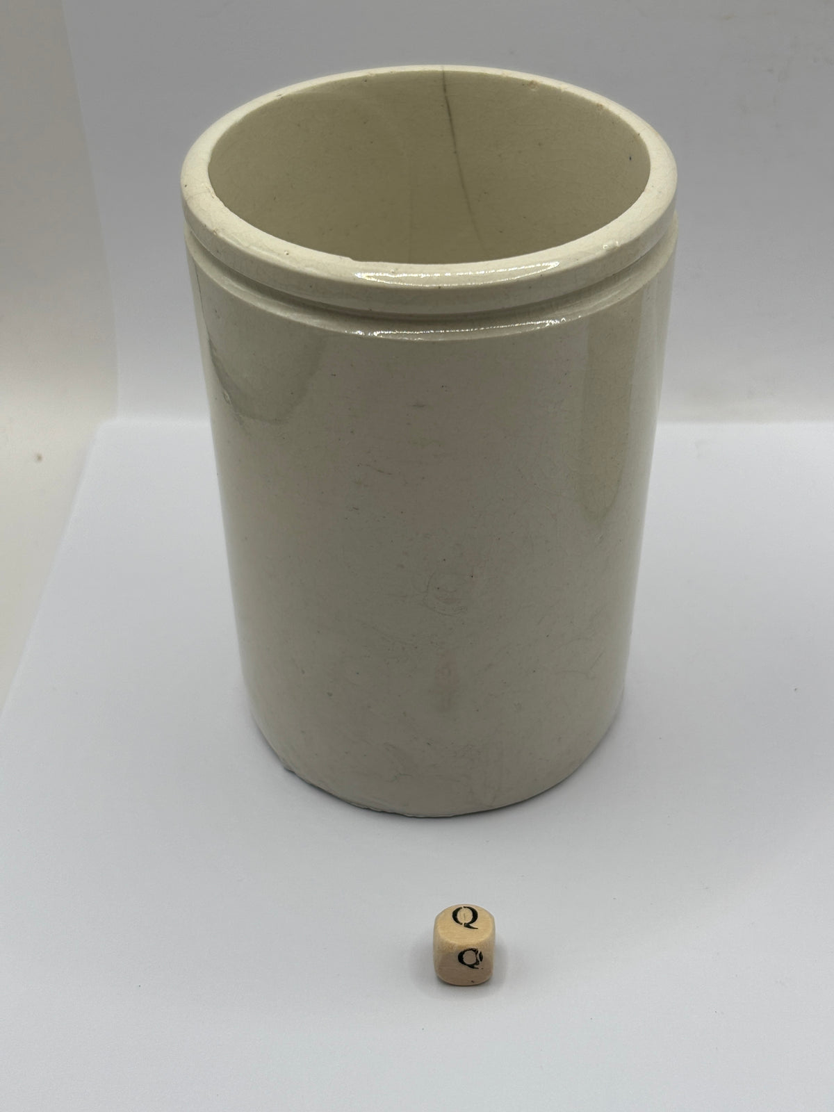 Old 1lb stoneware marmalade pot, James Keiller Dundee marmalade (Q)