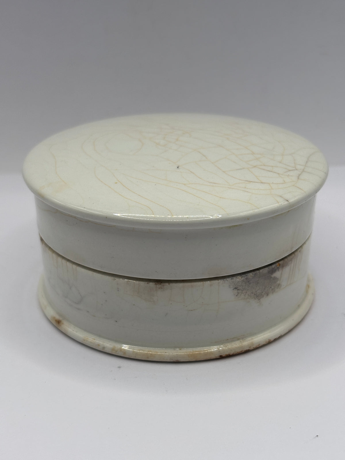 Old plain stoneware lidded pot, pot lid and base