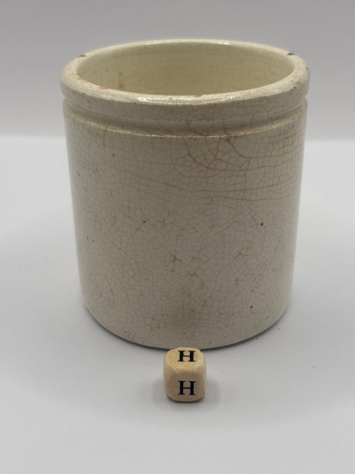 Old chunky Mailing stoneware pot (H)
