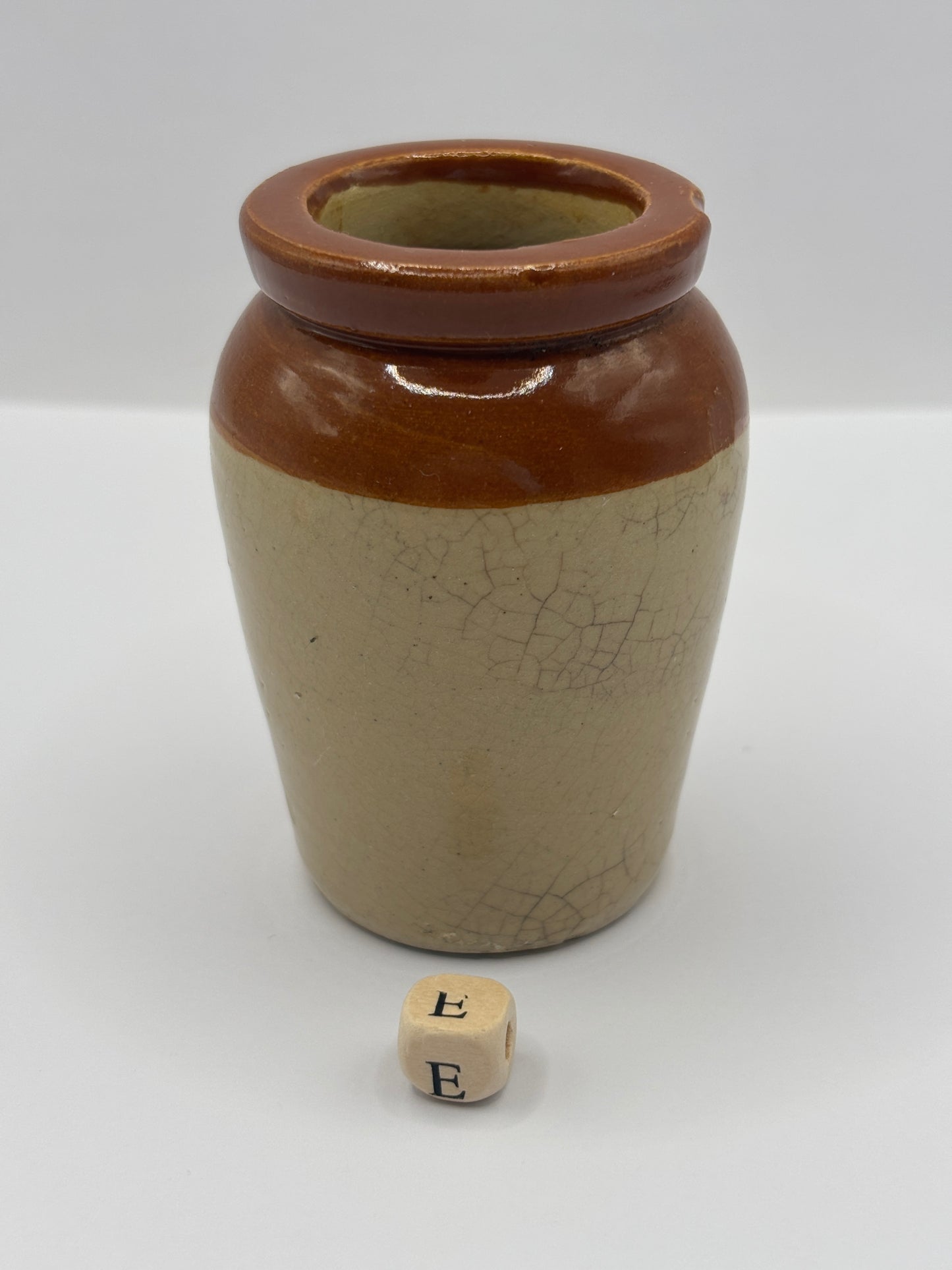Old Manchester advertising cream pot, Hailwoods rich cream (E)