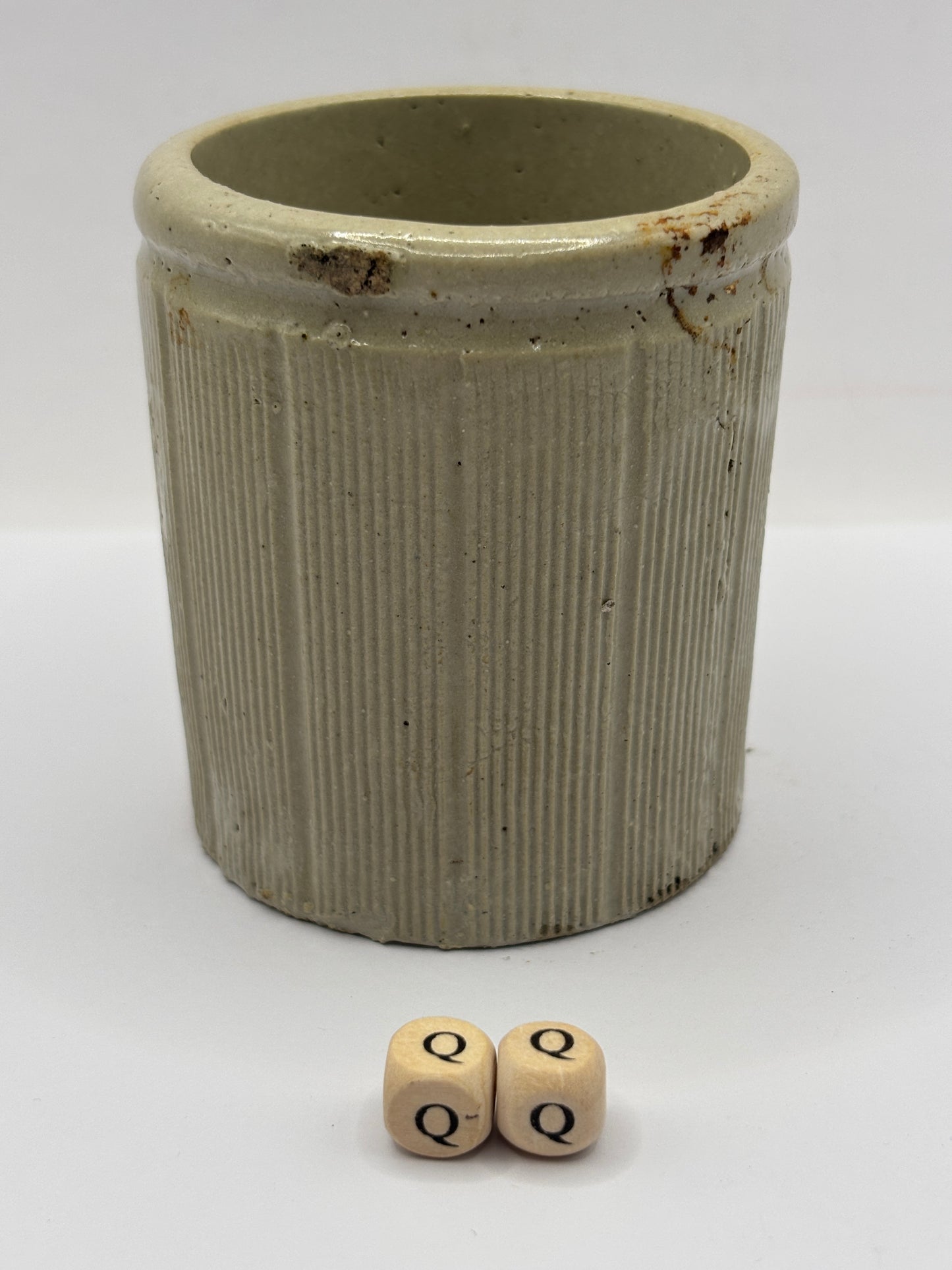 Old small ribbed stoneware jam pot (QQ)