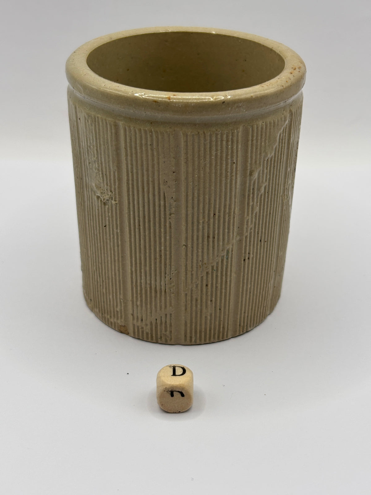 Old small ribbed stoneware jam pot (D)