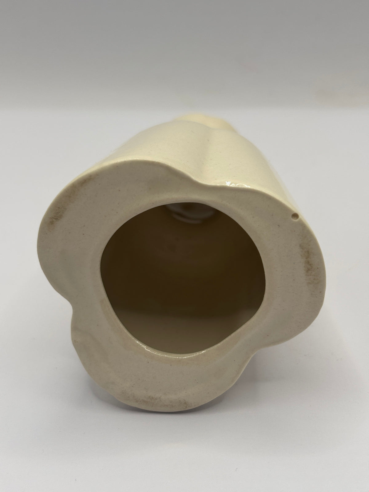 Old stoneware pie funnel, Tulip