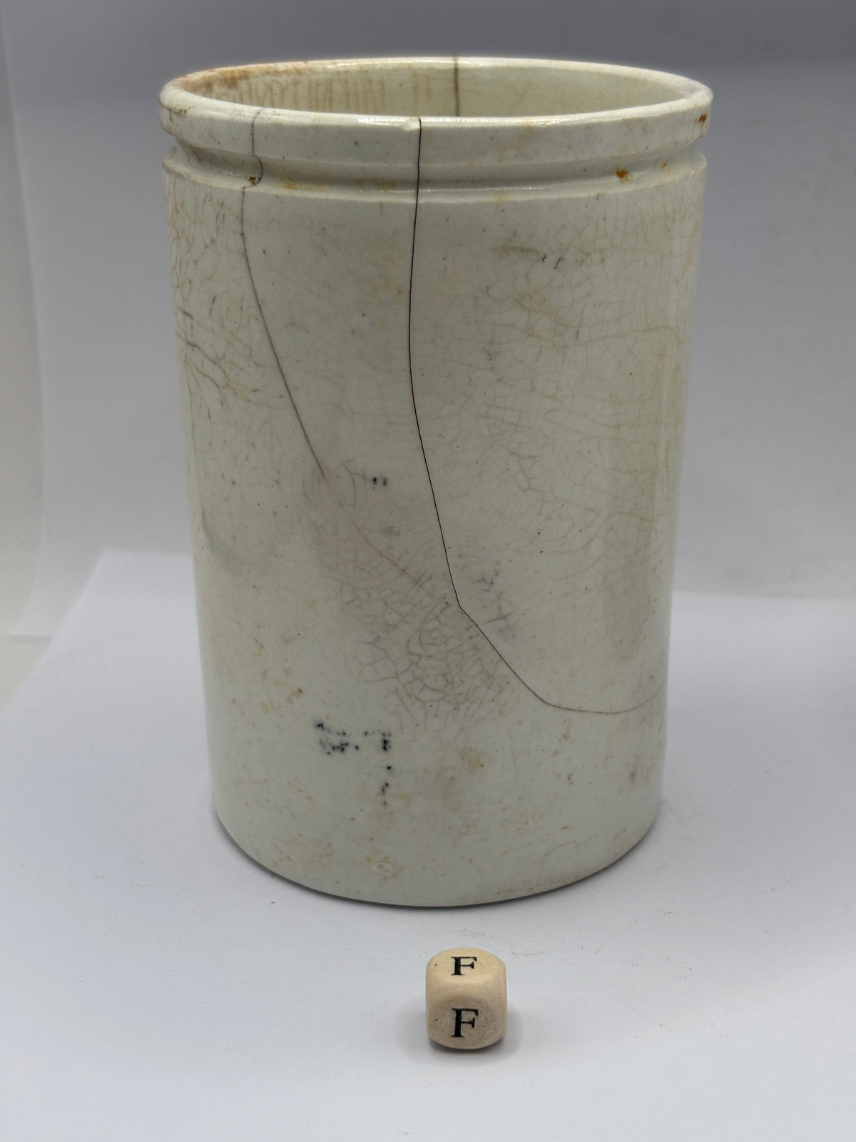 Old 1lb stoneware marmalade pot, James Keiller Dundee marmalade (F) damaged