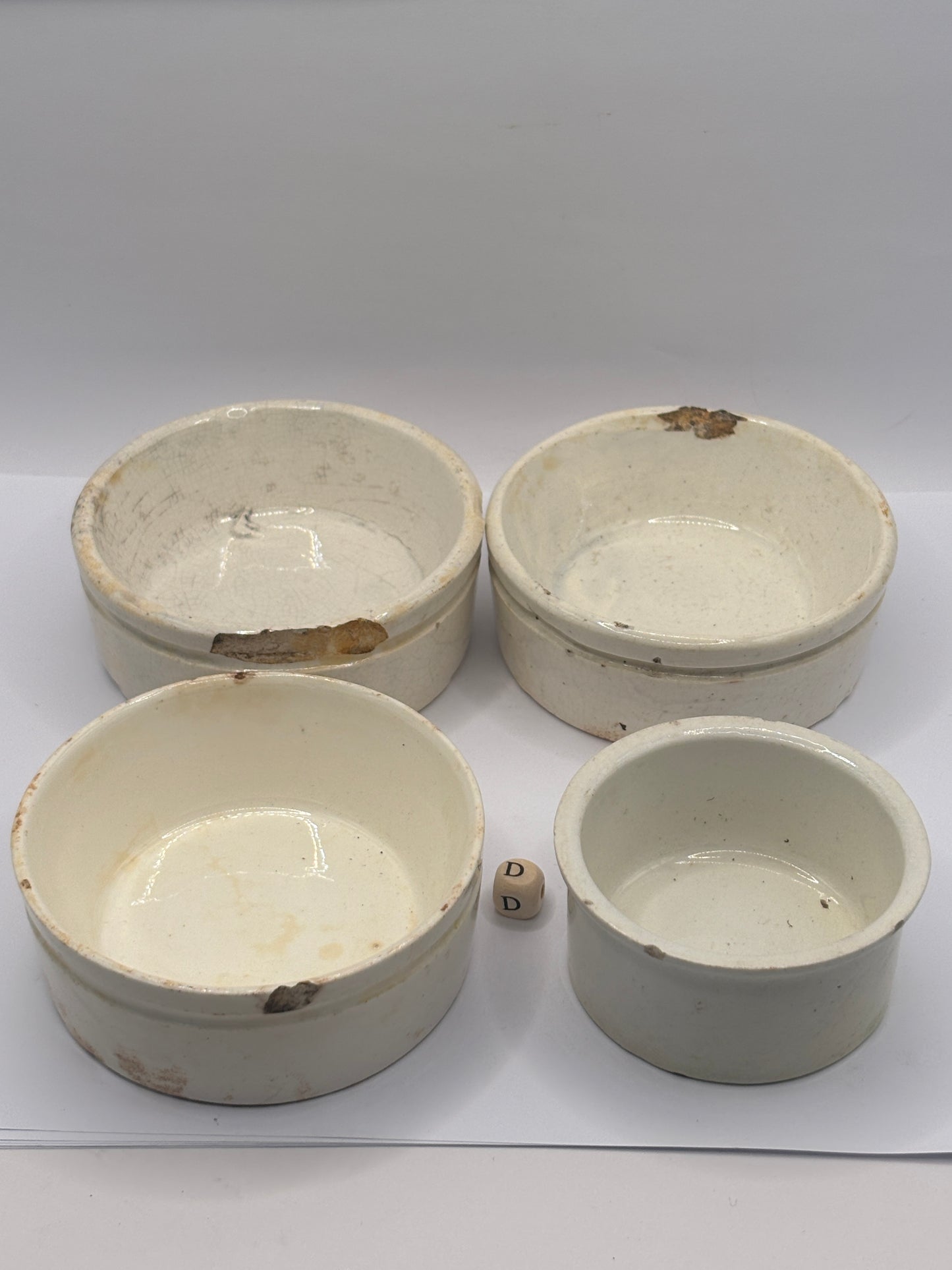 4 Old plain stoneware meat paste pot, potted meat (D) Damaged