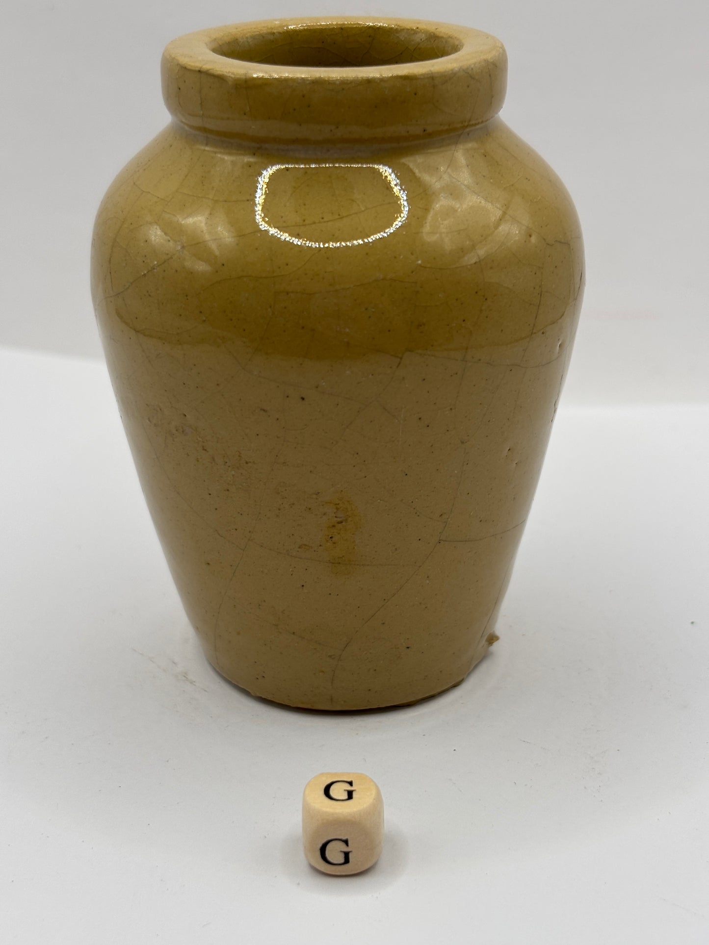 Old Manchester advertising cream pot, Manchester creamery (G)
