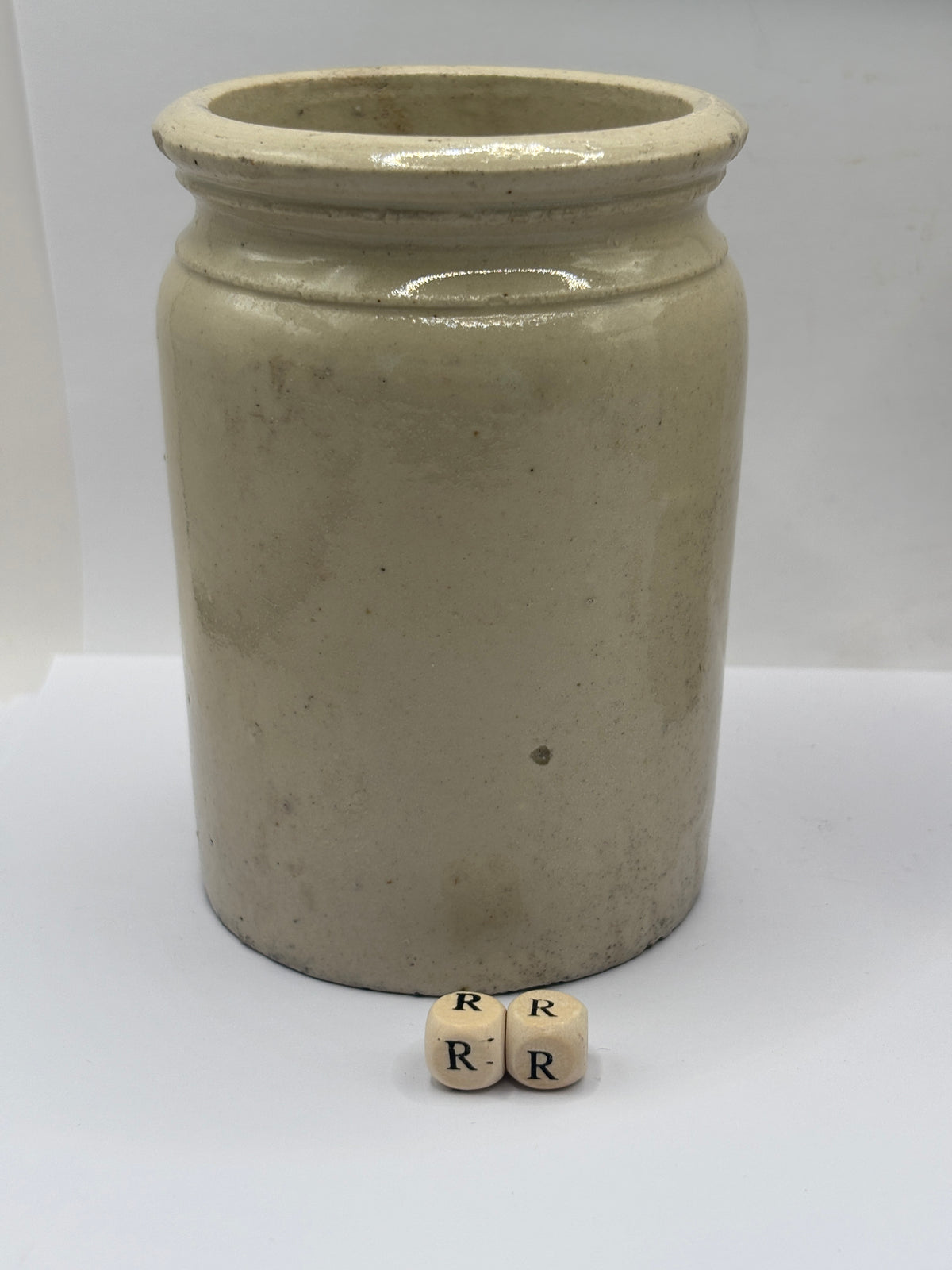 Old 1lb rolled top stoneware jam pot (RR)
