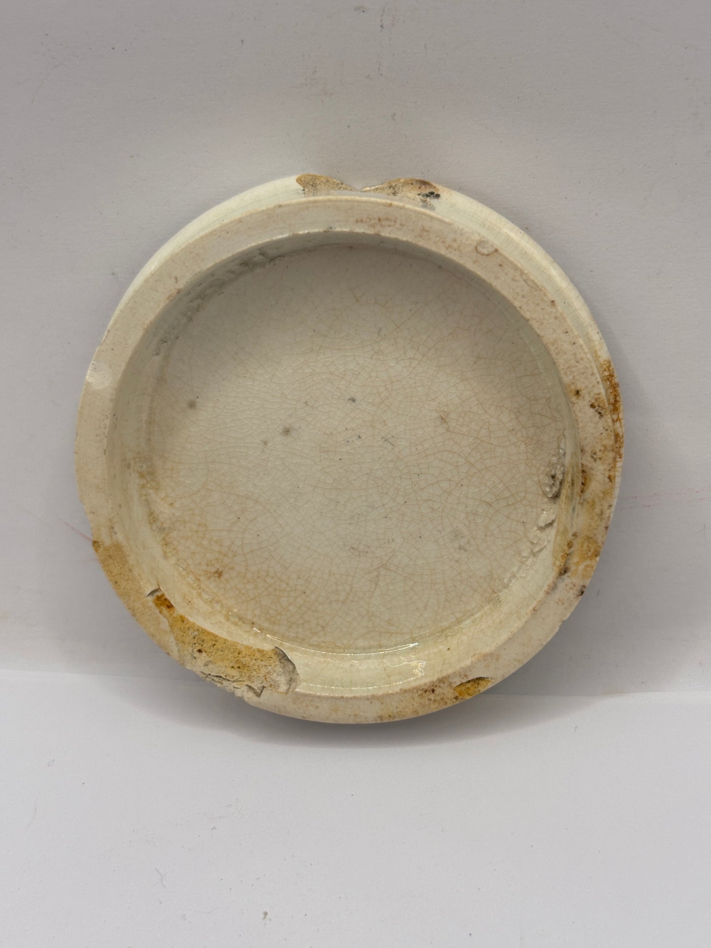 Old advertising lid, Lorimer & Co Areca nut tooth paste. Damaged