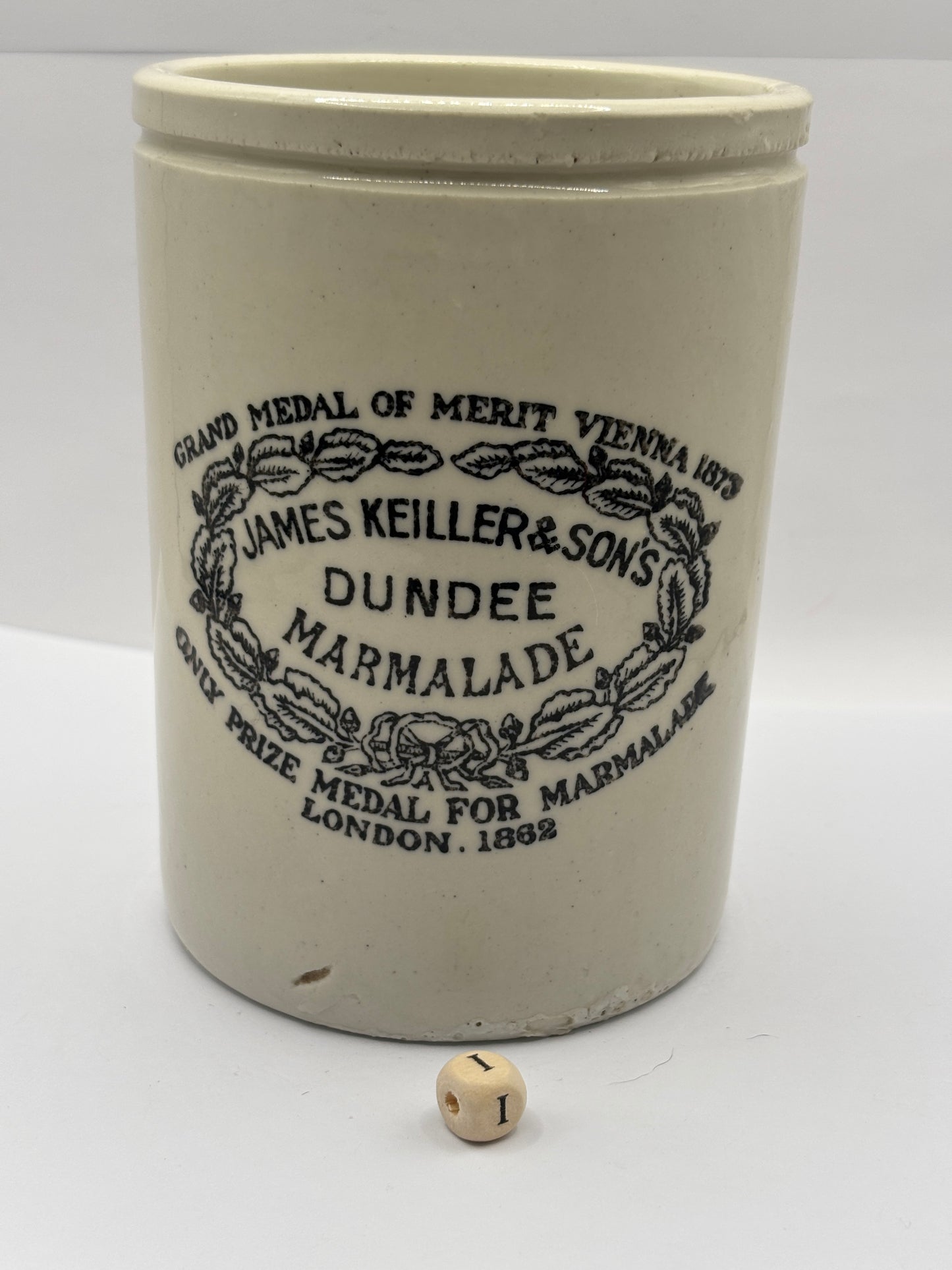 Old 2lb James Keiller Dundee marmalade jar (i)